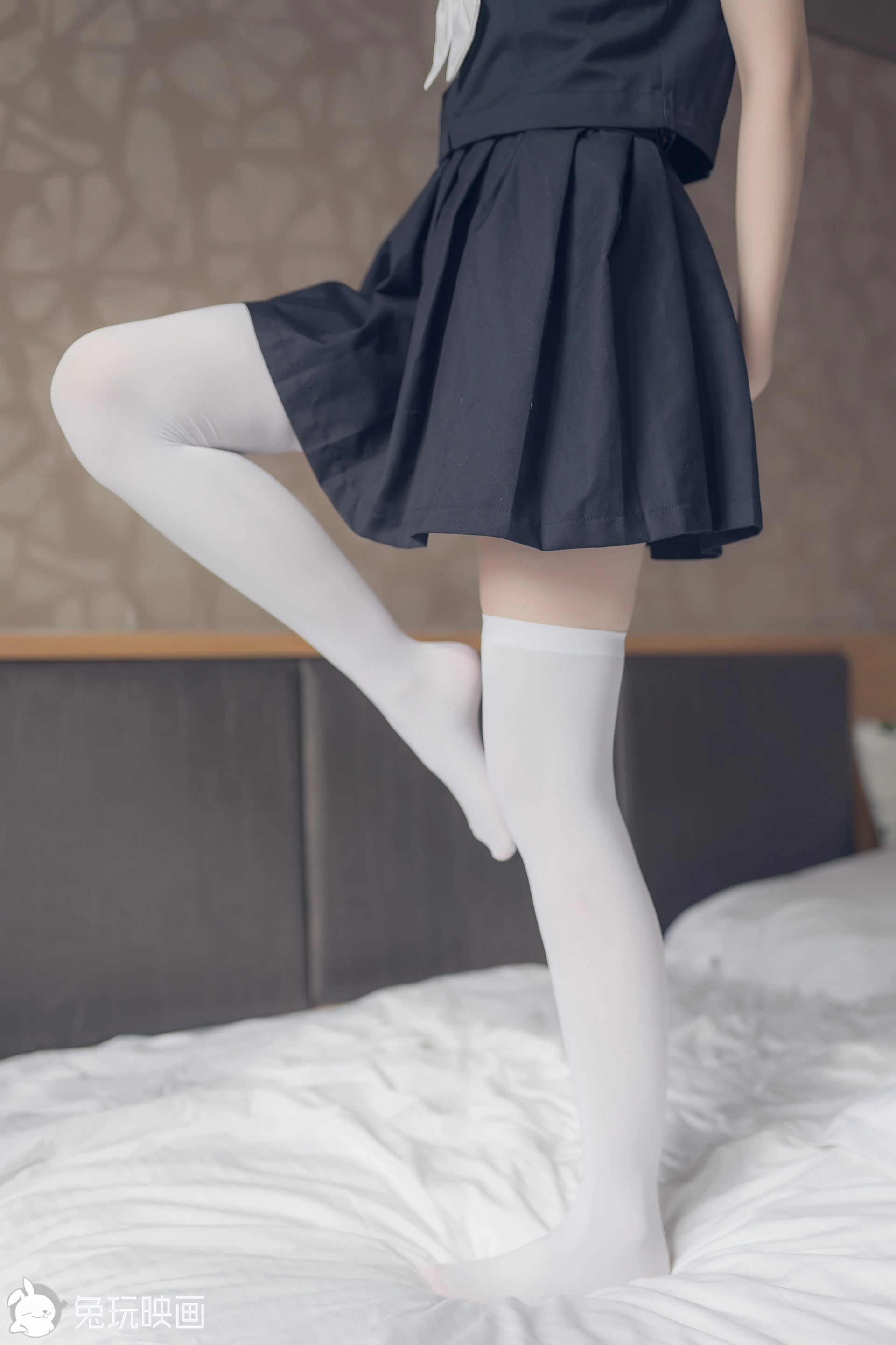 C29.007 制服就要配白丝 [40P-57MB]