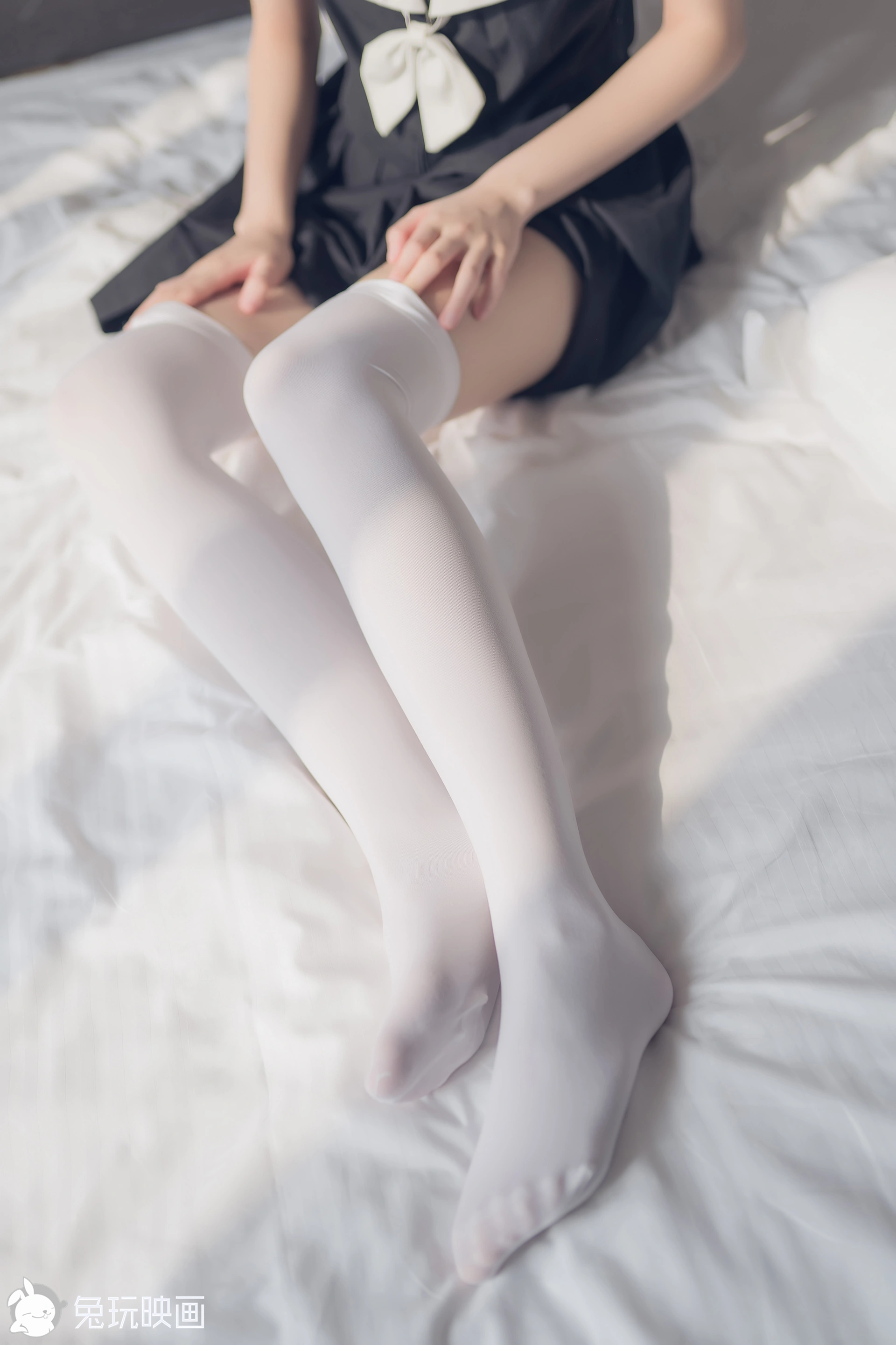 C29.007 制服就要配白丝 [40P-57MB]