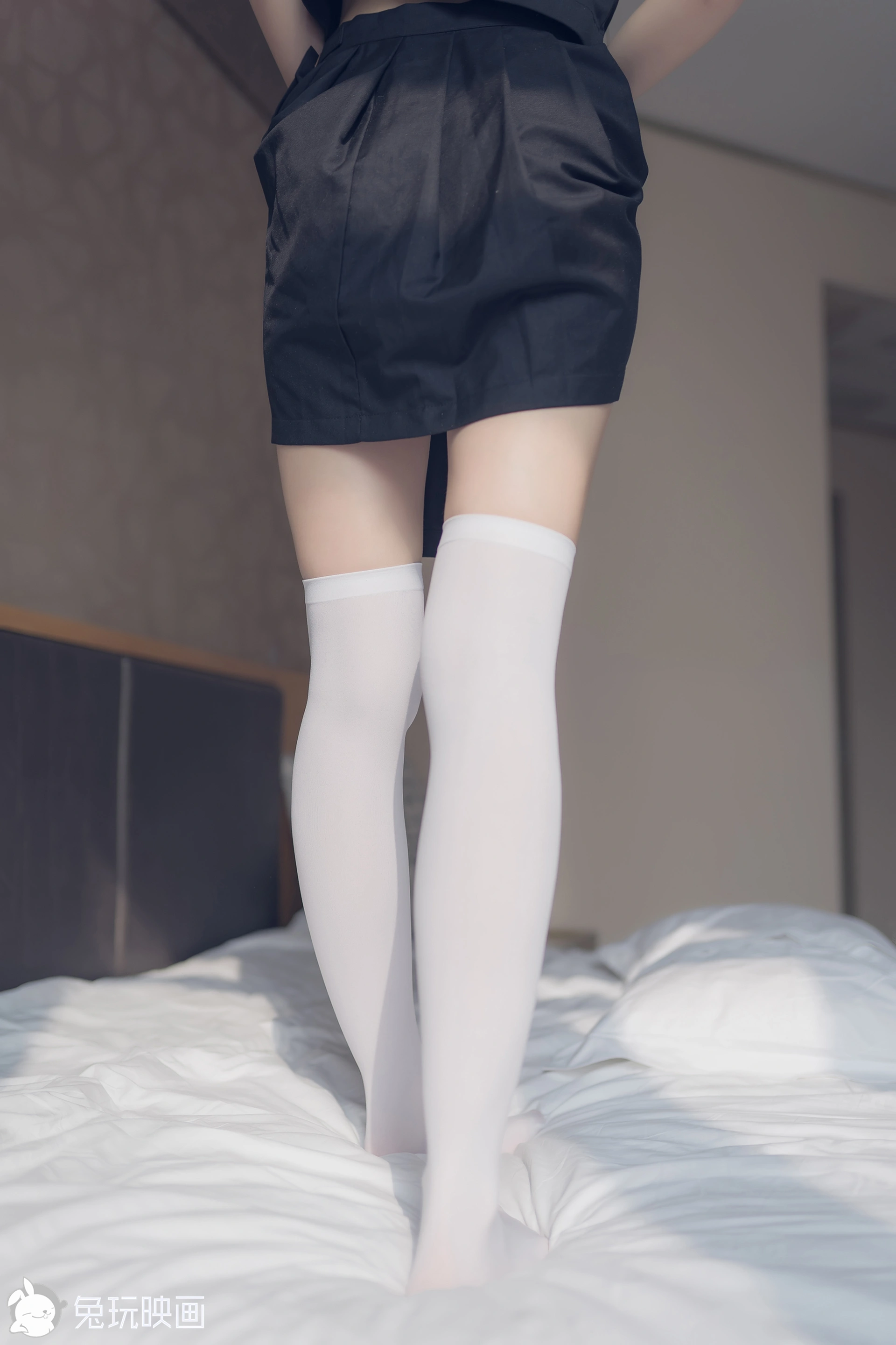 C29.007 制服就要配白丝 [40P-57MB]