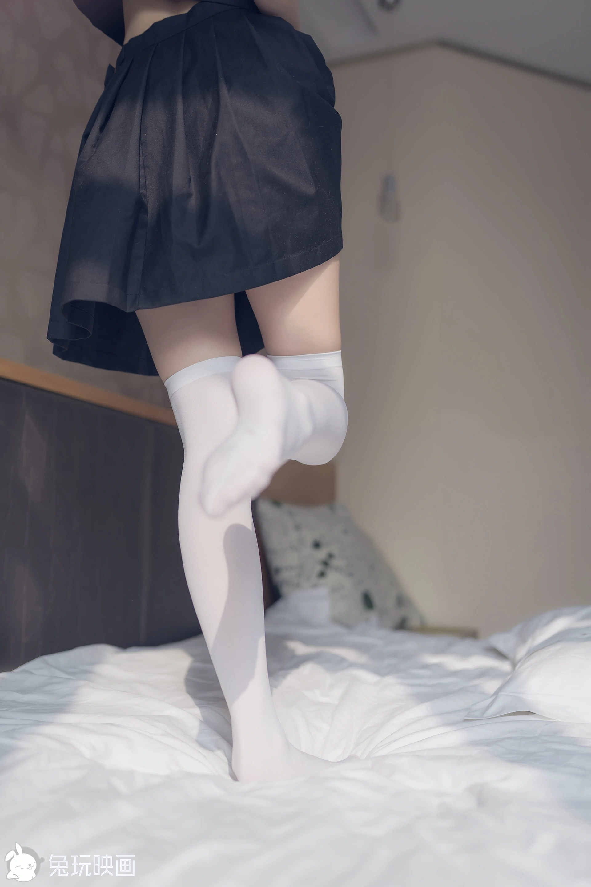 C29.007 制服就要配白丝 [40P-57MB]