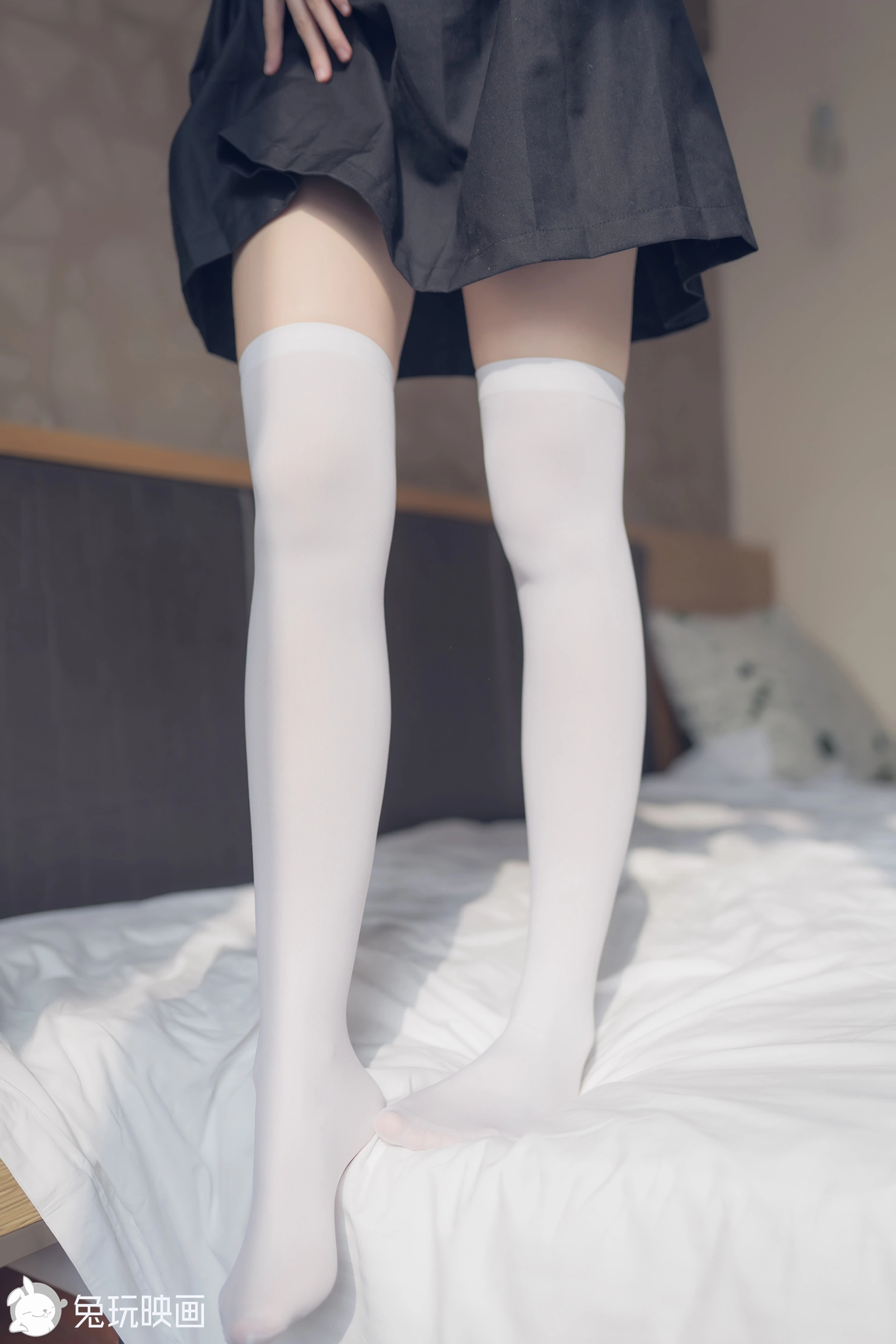 C29.007 制服就要配白丝 [40P-57MB]
