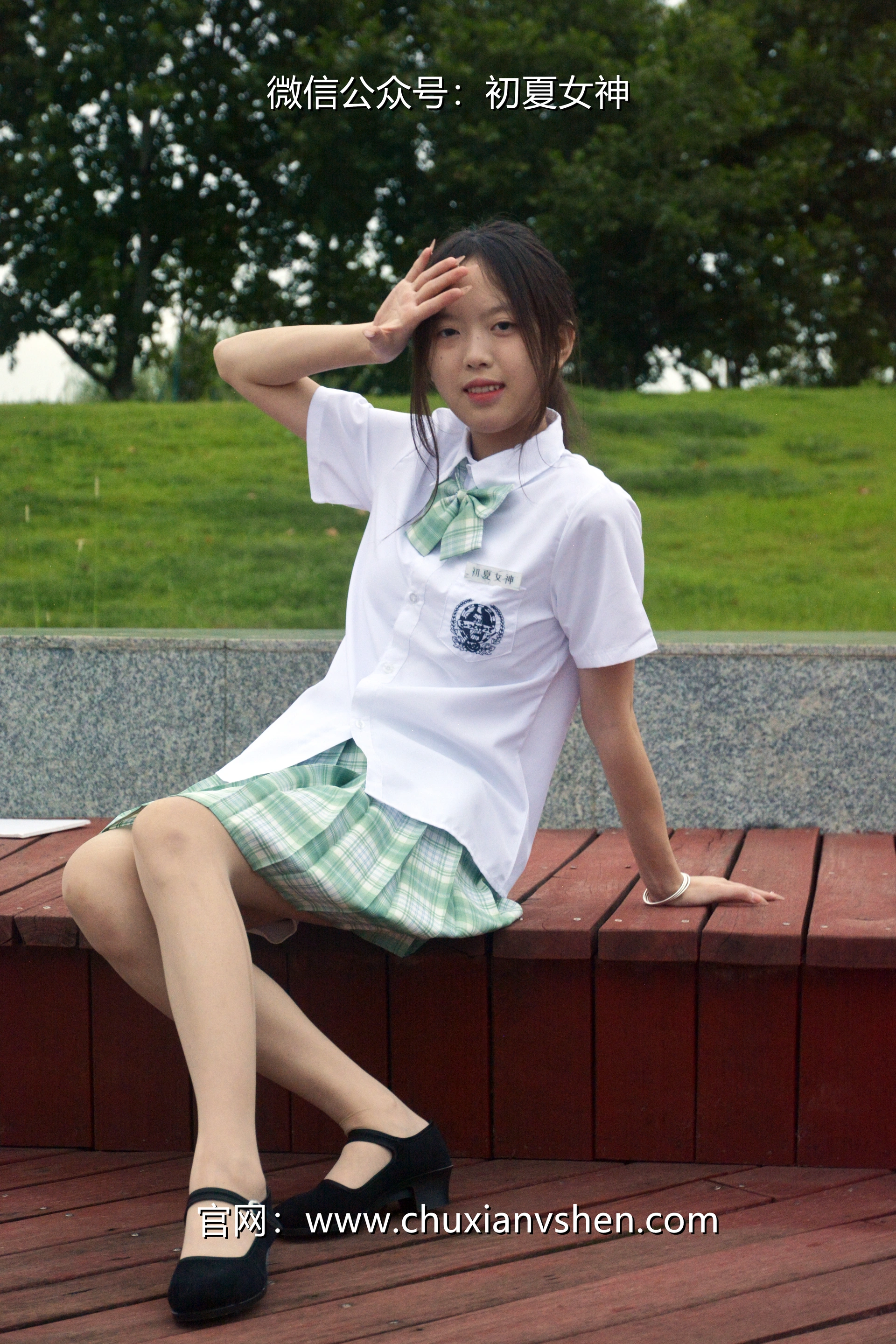 初夏女神 NO.029 情情 绿色JK套[72P+1V／5.02GB]