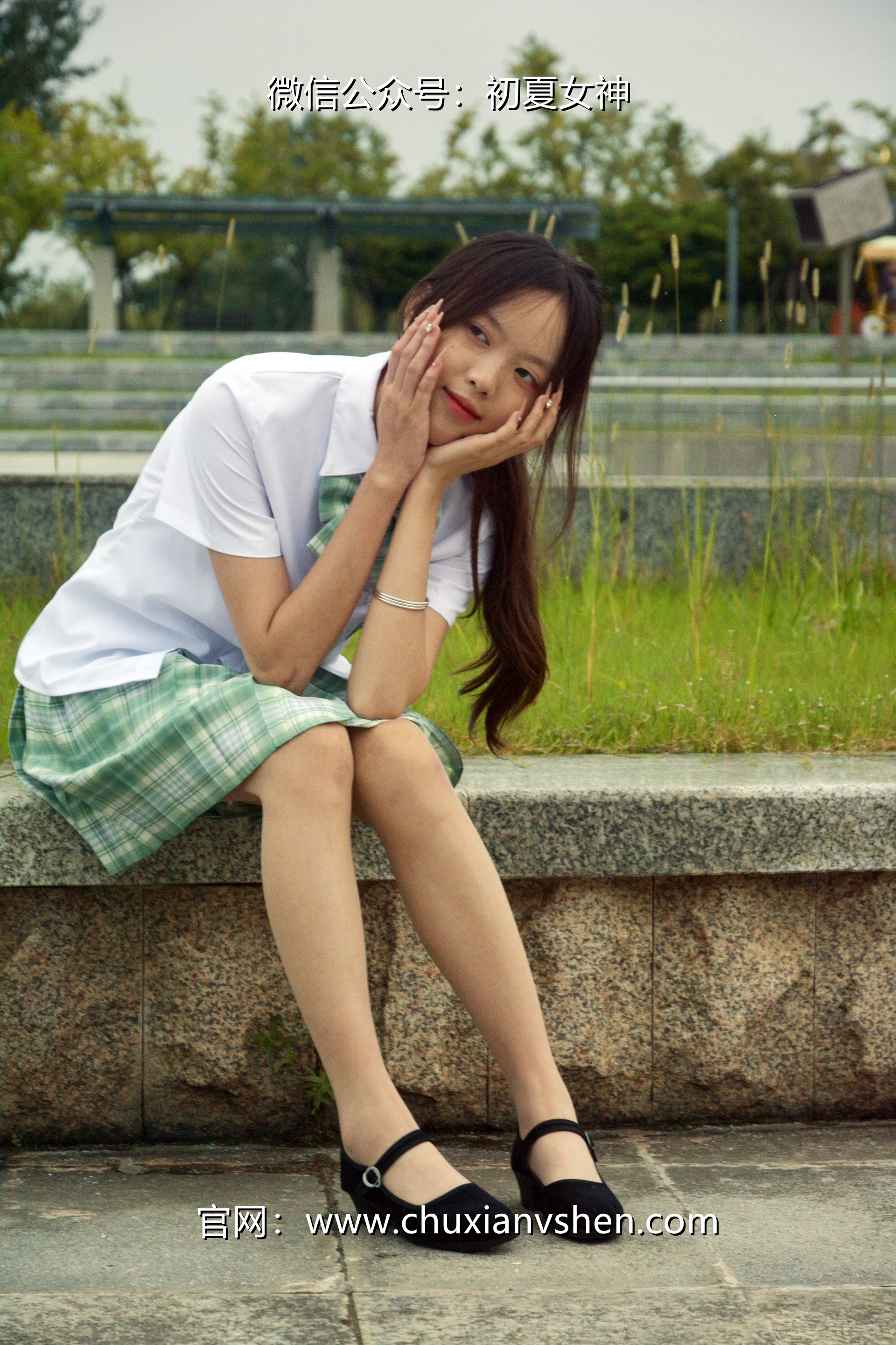初夏女神 NO.029 情情 绿色JK套[72P+1V／5.02GB]