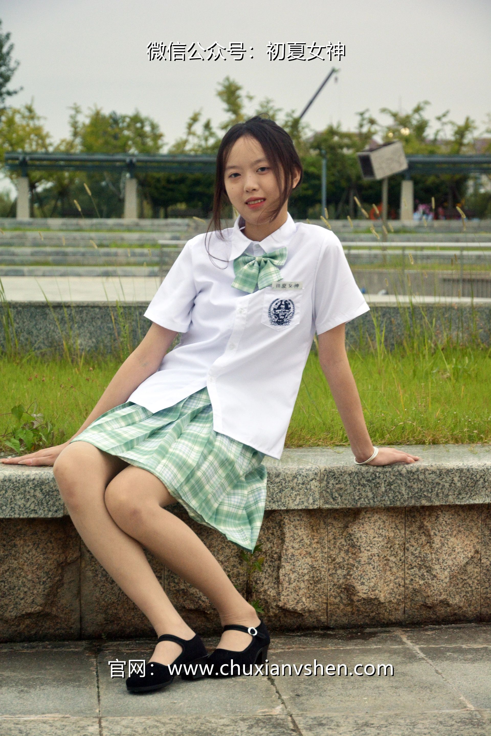 初夏女神 NO.029 情情 绿色JK套[72P+1V／5.02GB]