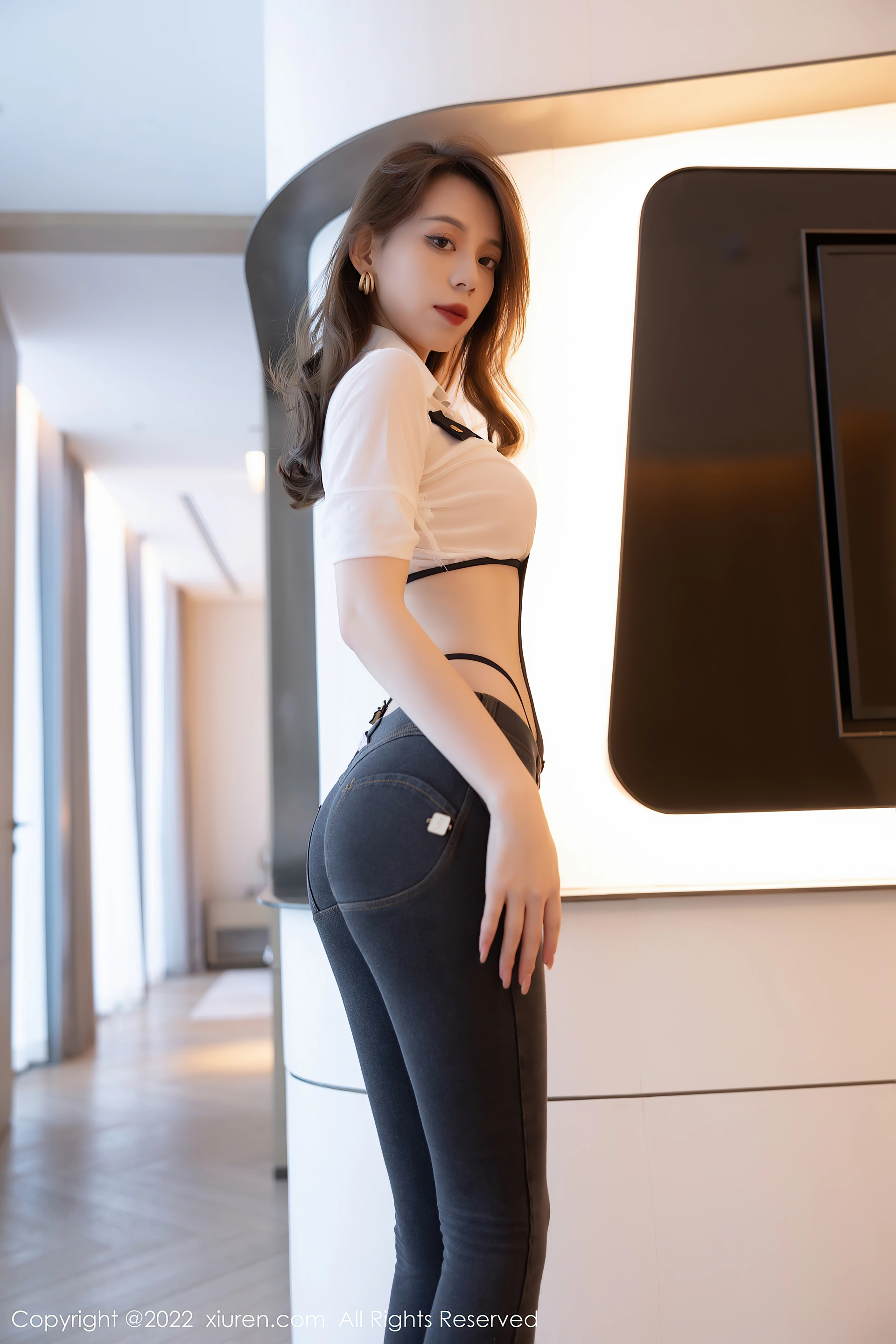 XiuRen秀人网 2022.01.06 No.4427 言沫 靓丽美腿[66+1P 543MB]