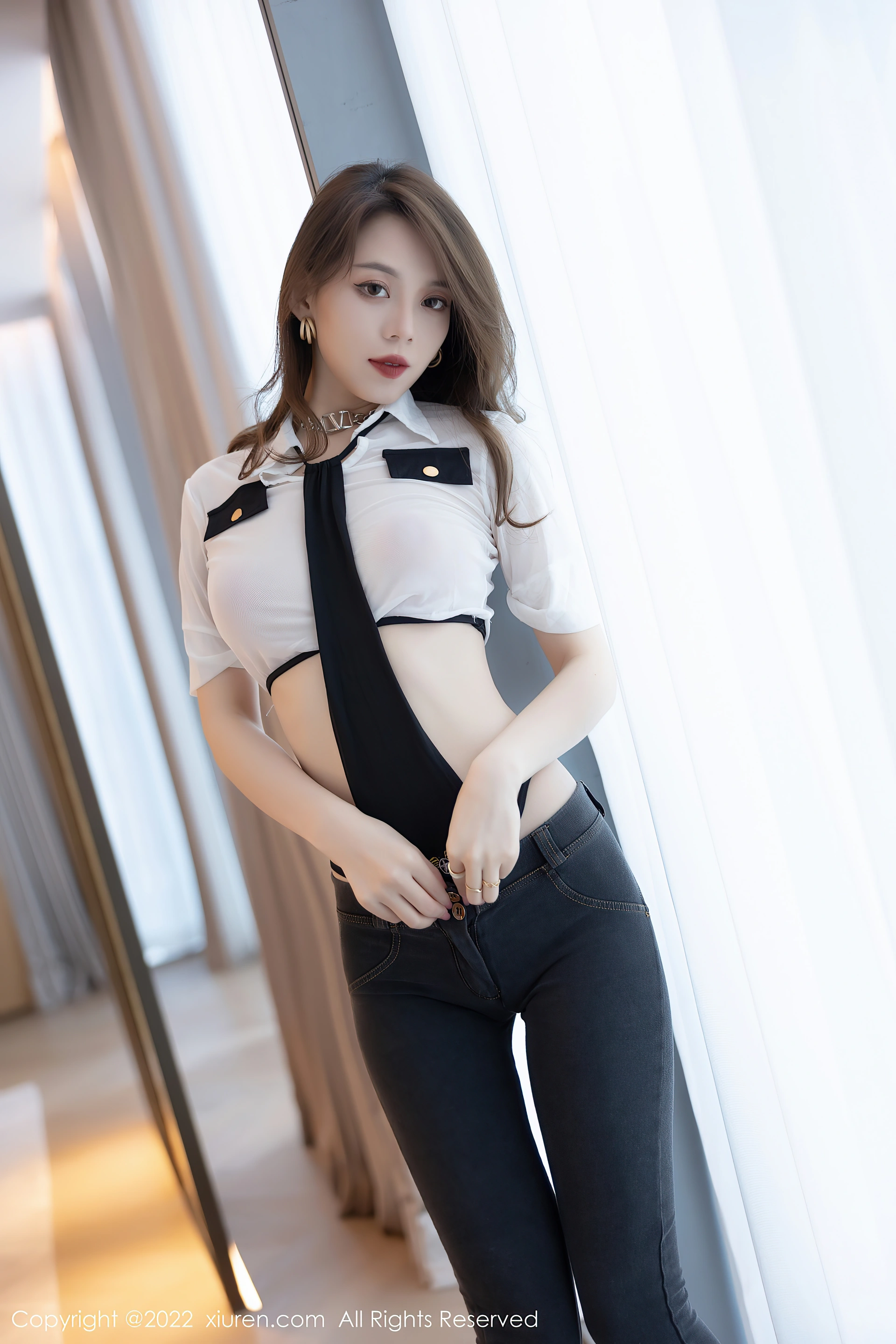 XiuRen秀人网 2022.01.06 No.4427 言沫 靓丽美腿[66+1P 543MB]