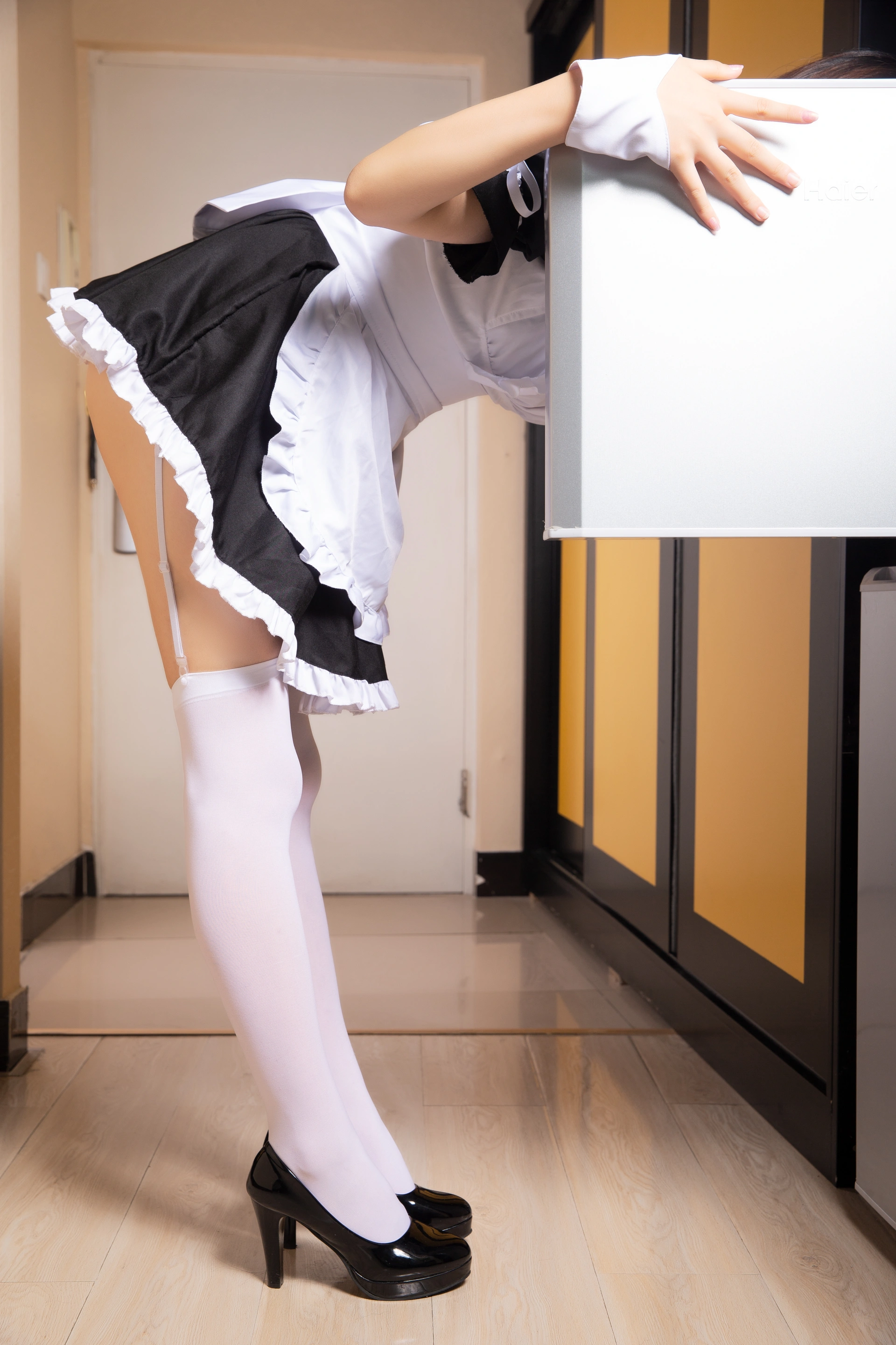 VOL.004 萝莉女仆 [47P-314MB]