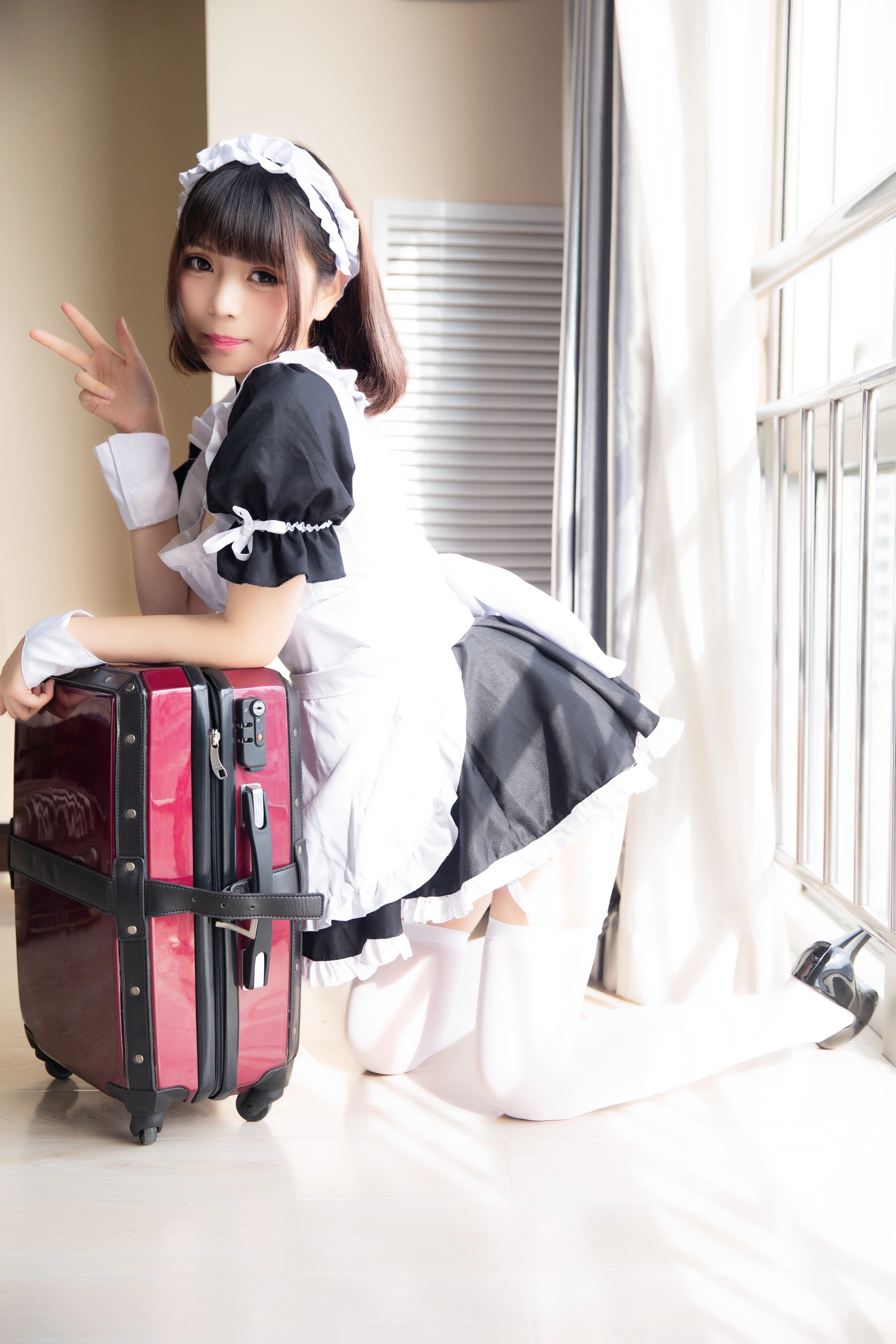VOL.004 萝莉女仆 [47P-314MB]