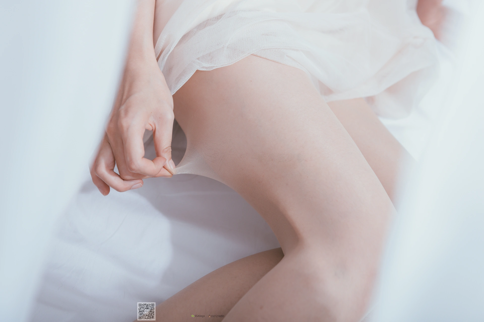 SSA丝社 超清写真 NO.003 我的公主床-肉丝裸足特写[95P／856MB]