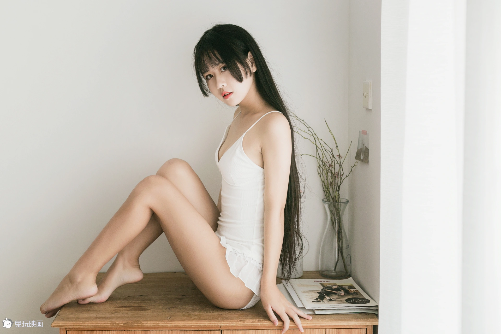 VOL.010 小吊带 [34P-205MB]