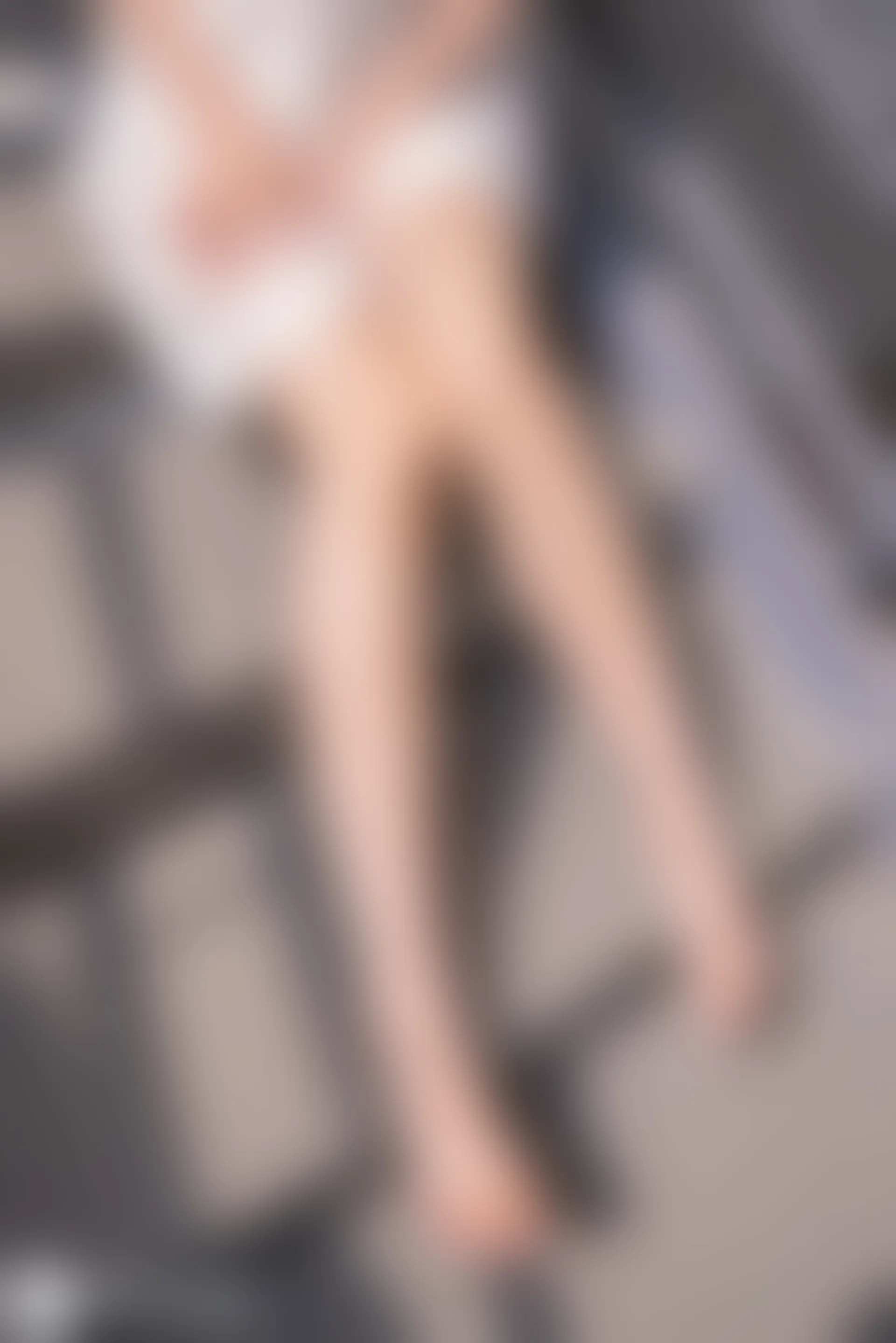 C30.002 阳光白裙 [41P-93MB]