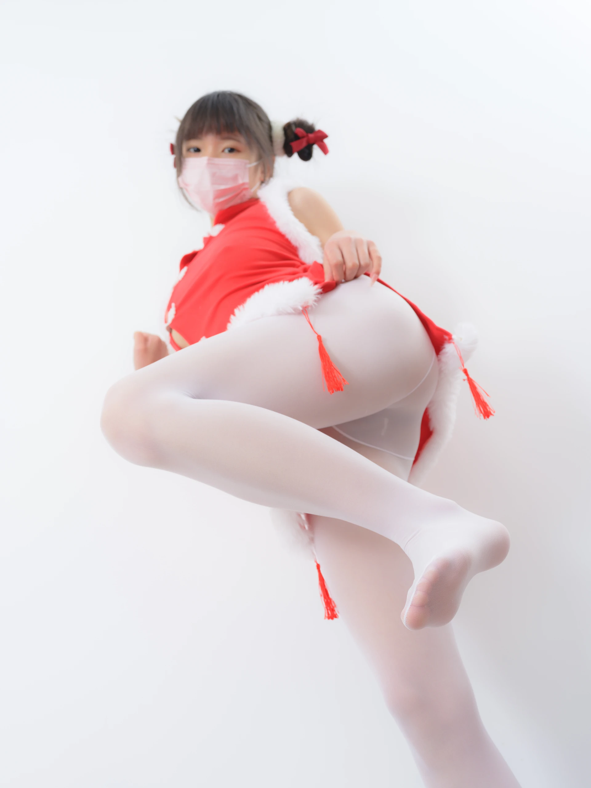 森萝财团 春雪-01E 4K 新年旗袍白丝 [109P2V-6.12GB]