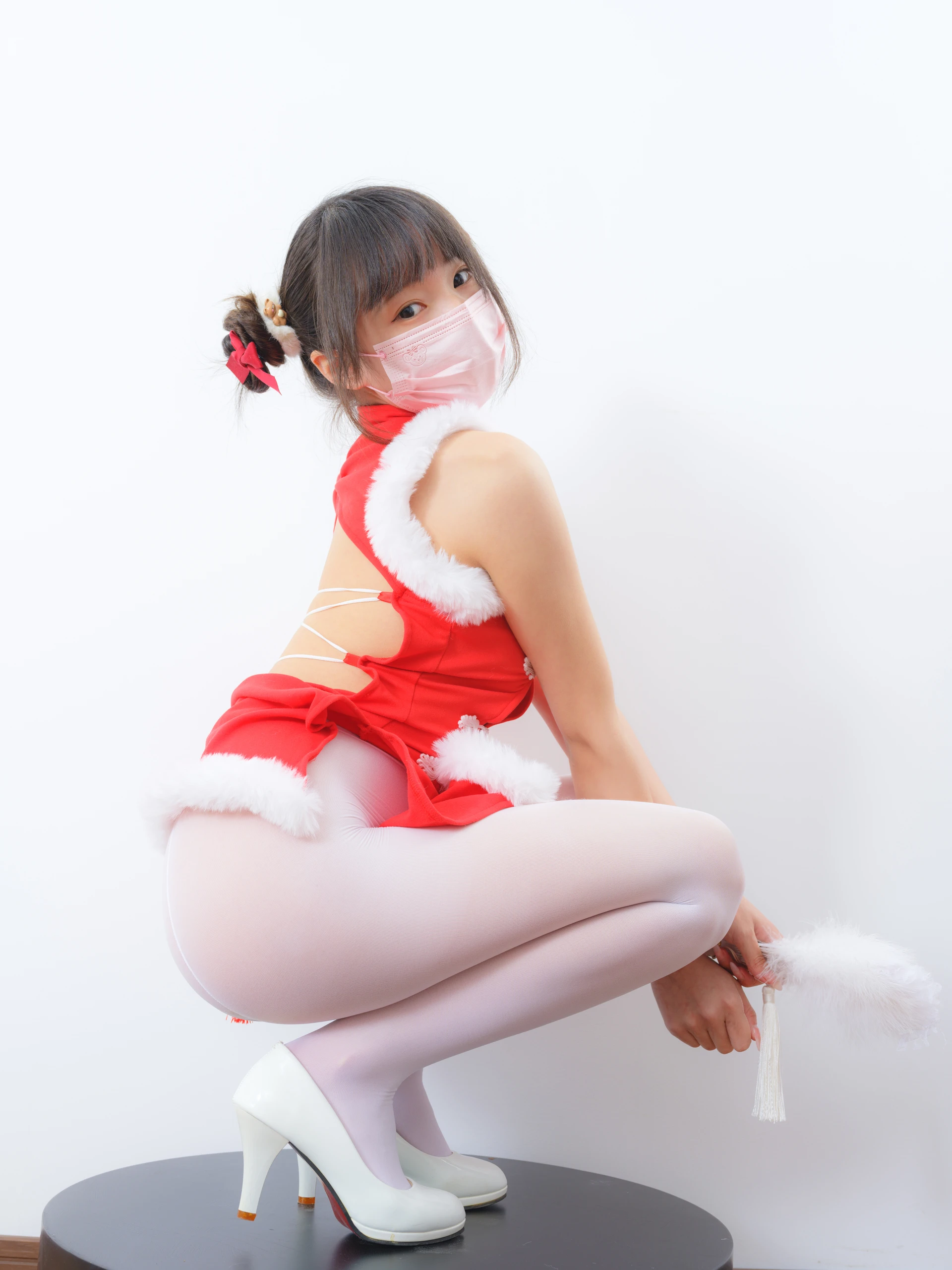 森萝财团 春雪-01E 4K 新年旗袍白丝 [109P2V-6.12GB]