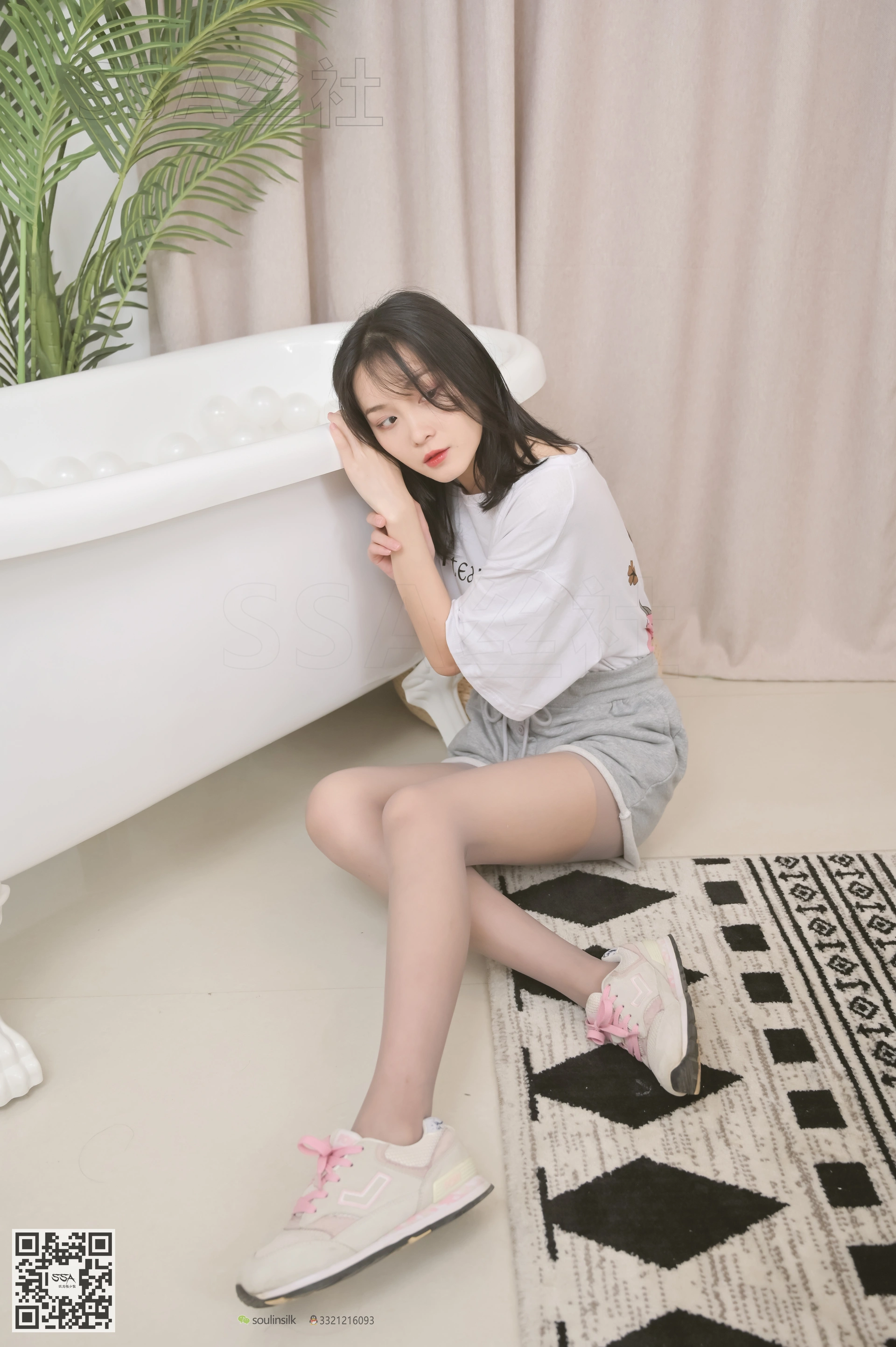 SSA丝社 超清写真 NO.103 丽萍 腿模丽萍，每个角度都有不一样的她[168P-1.26GB]