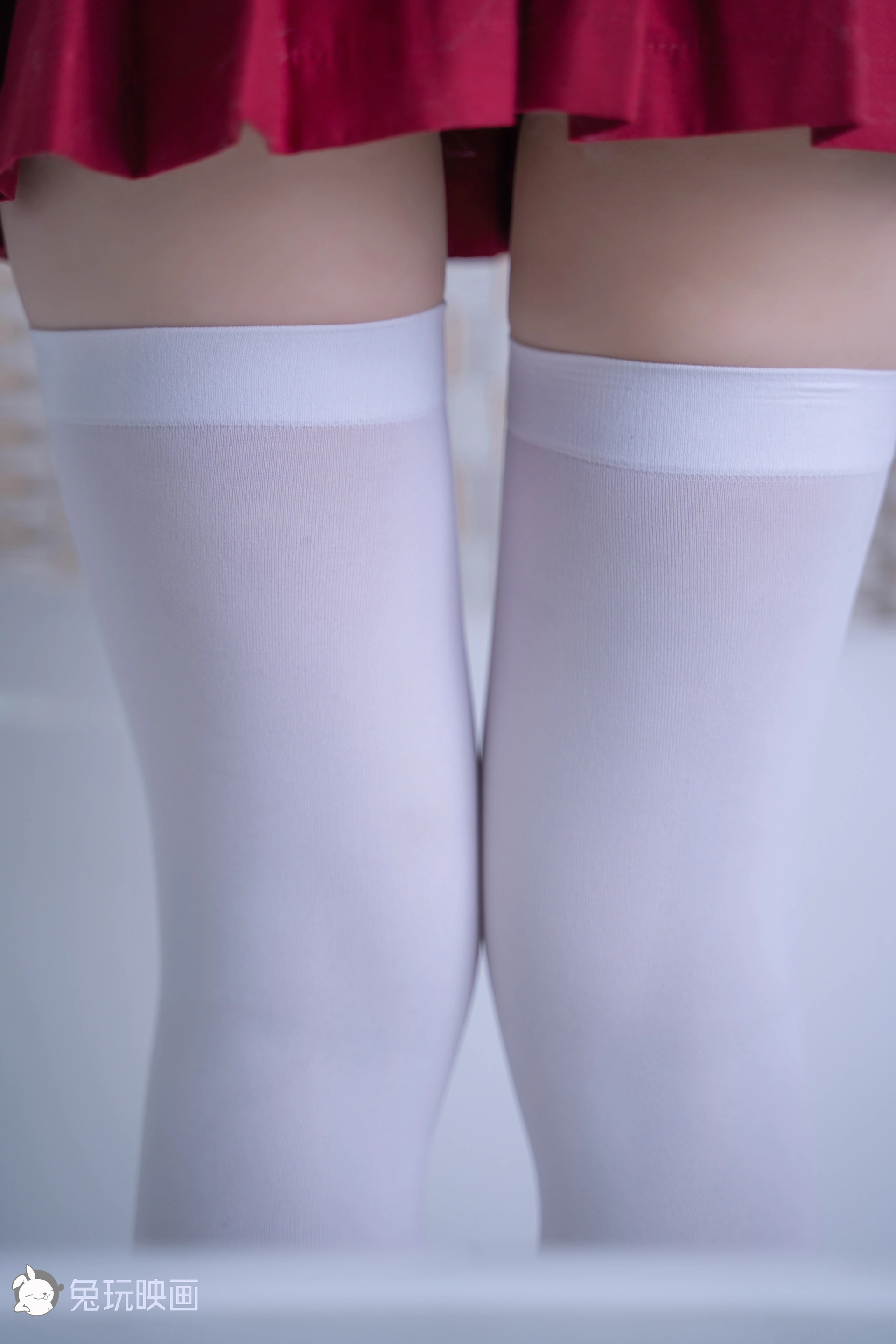 C07.008 浴缸里的红裙白丝 [42P-775MB]