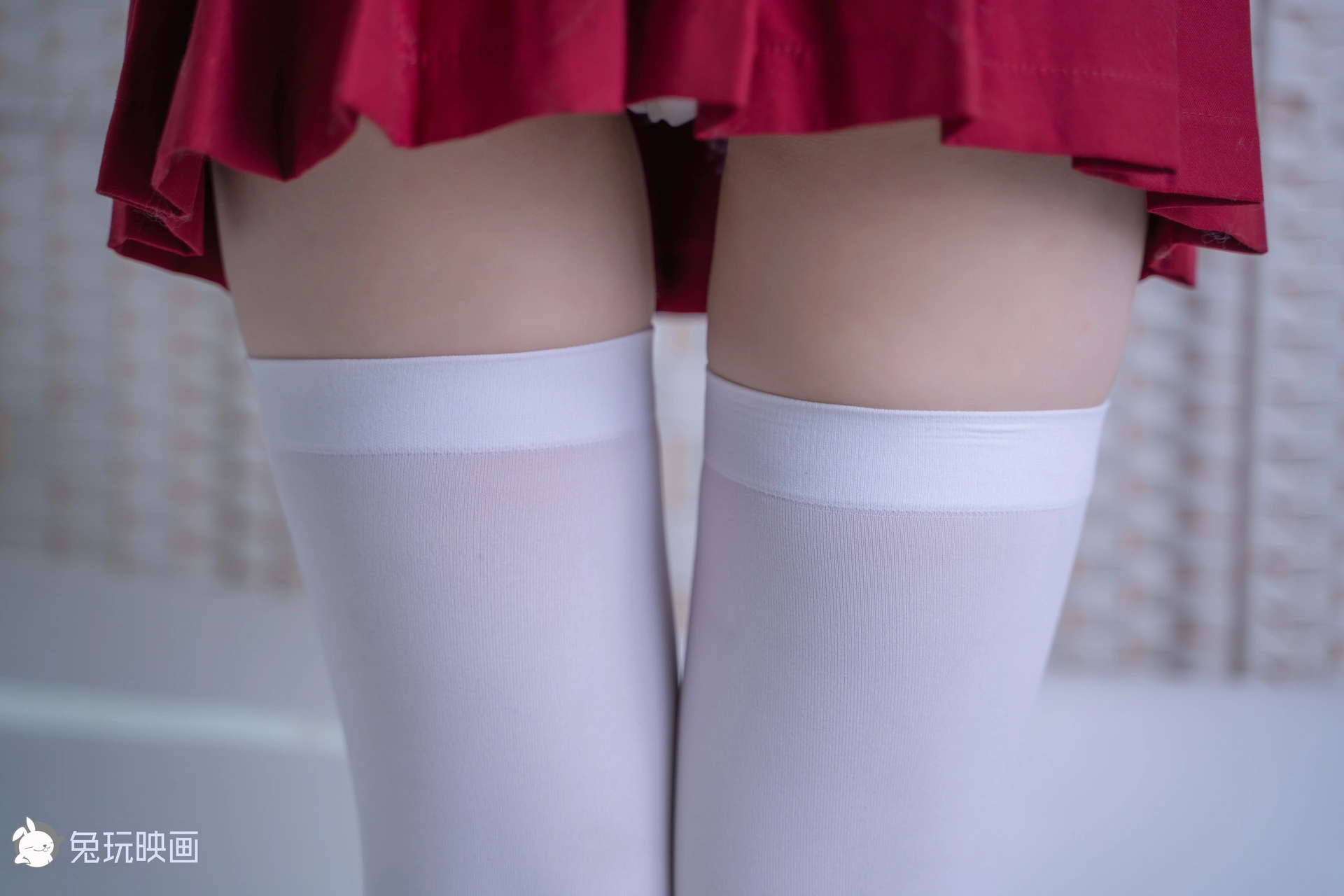 C07.008 浴缸里的红裙白丝 [42P-775MB]