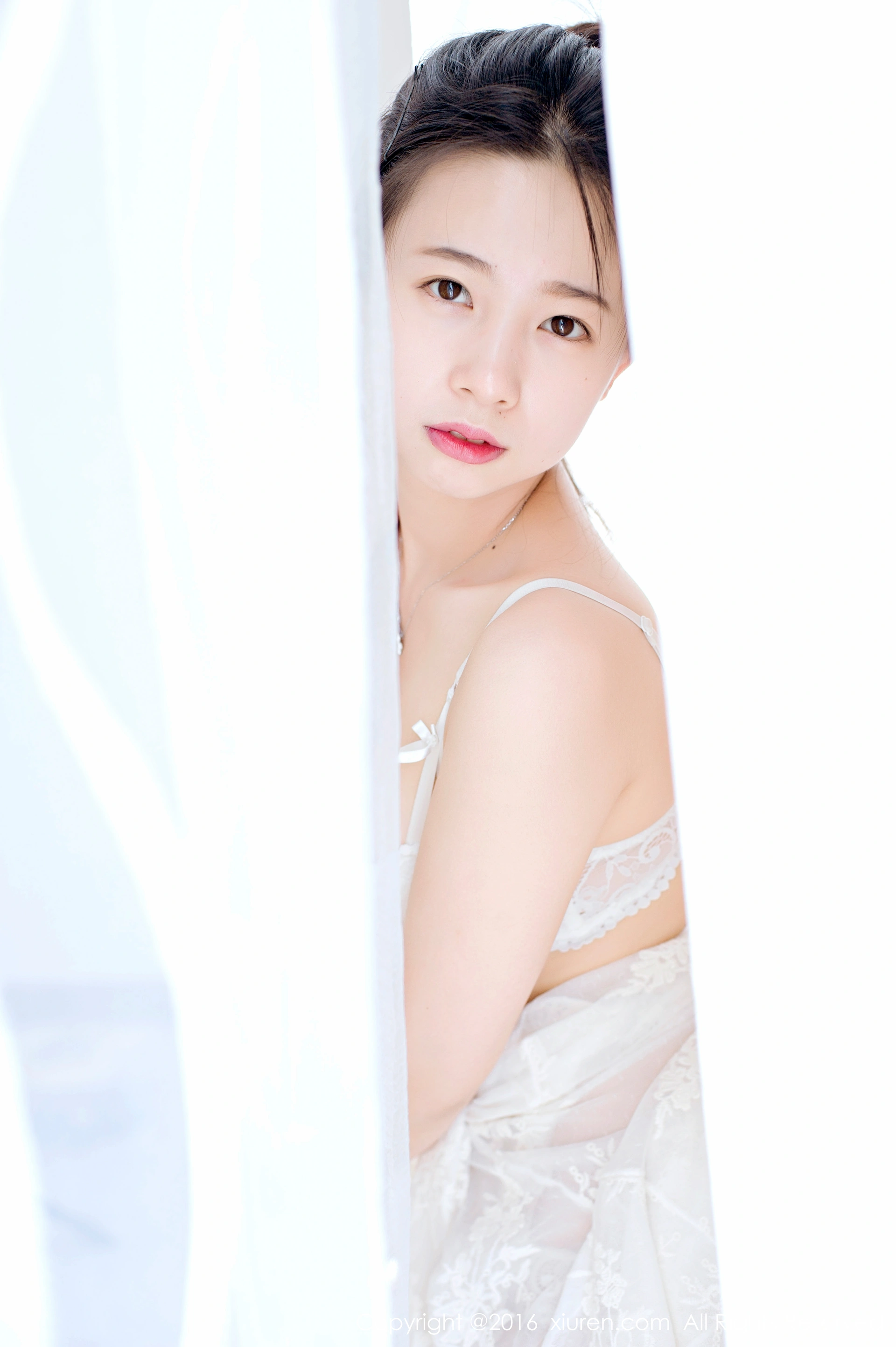 XiuRen秀人网 2016.11.21 No.641 草莓zz [64P-155M]