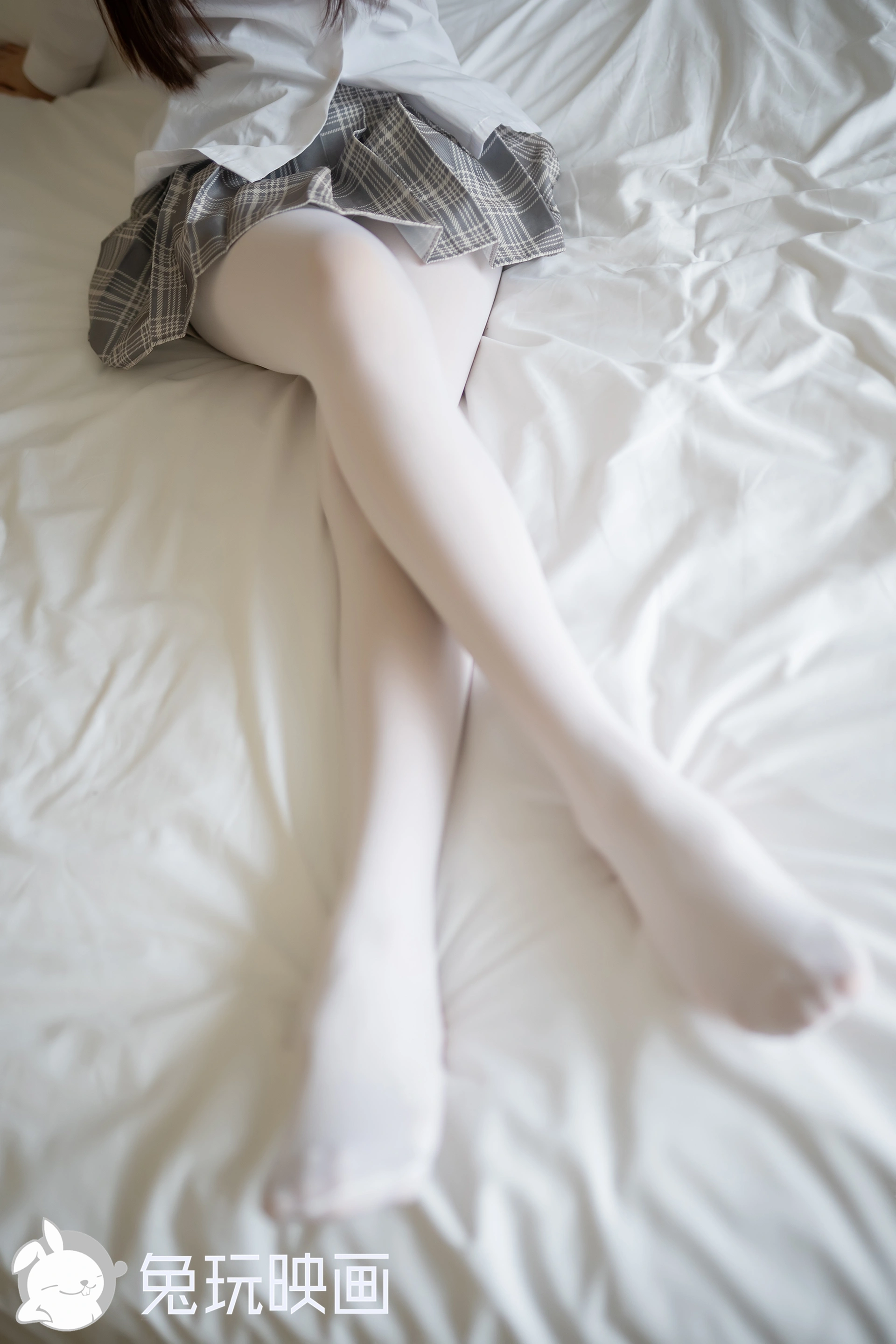D54.003 短裙和白丝 [40P-80MB]
