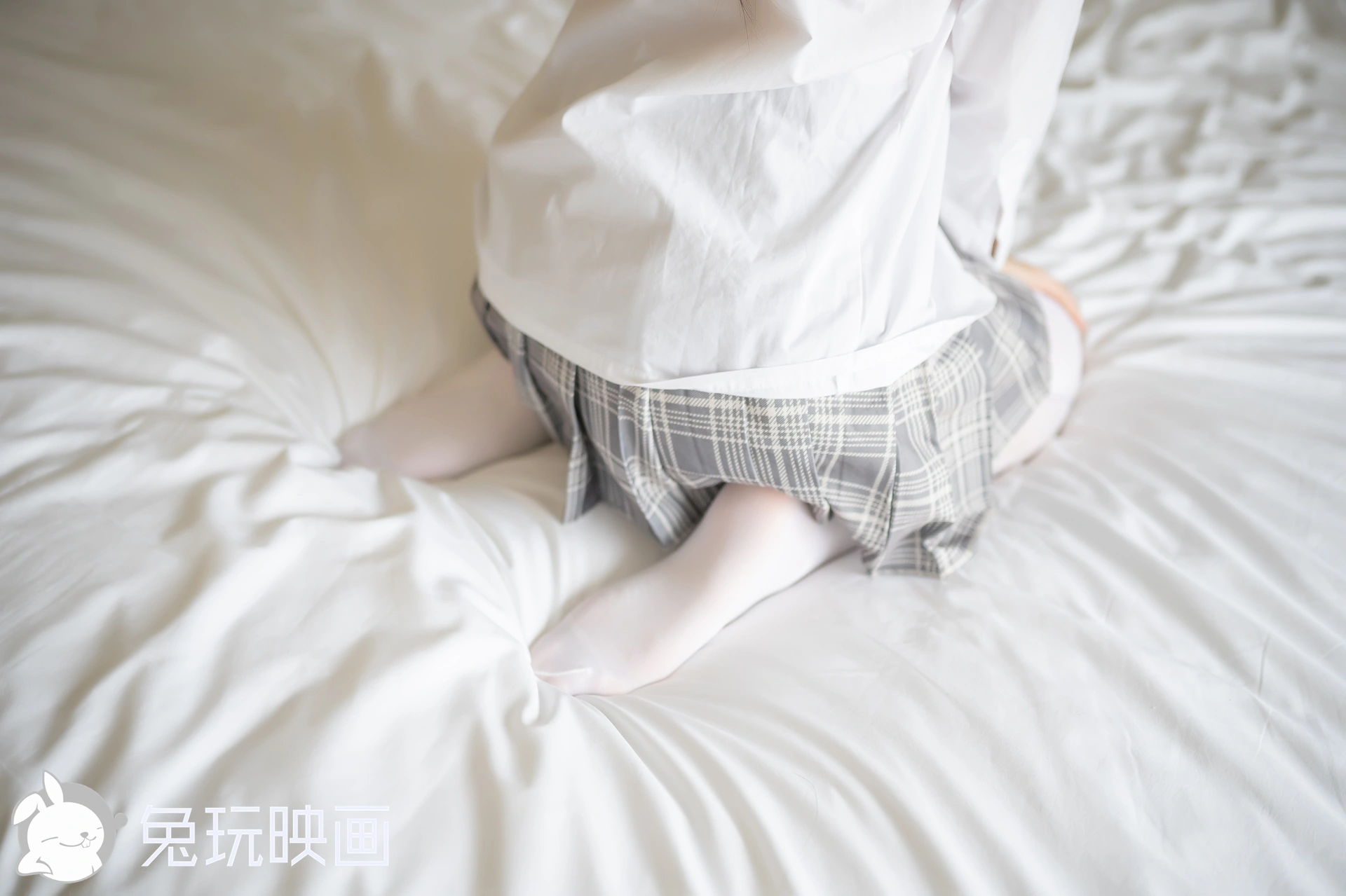 D54.003 短裙和白丝 [40P-80MB]