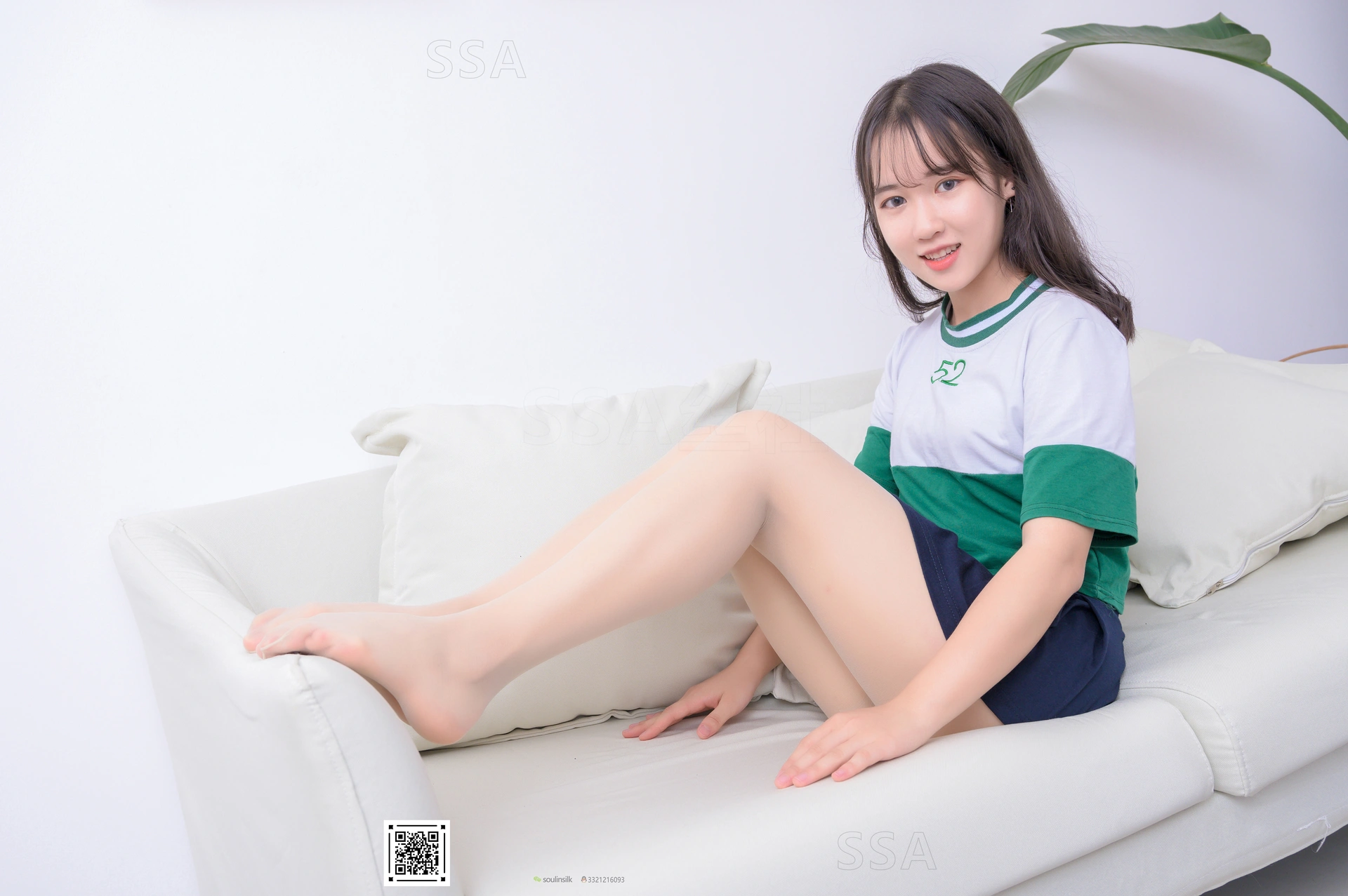 SSA丝社 超清写真 NO.215 小夏 齐臀短裙（上）[99P／1.22GB]