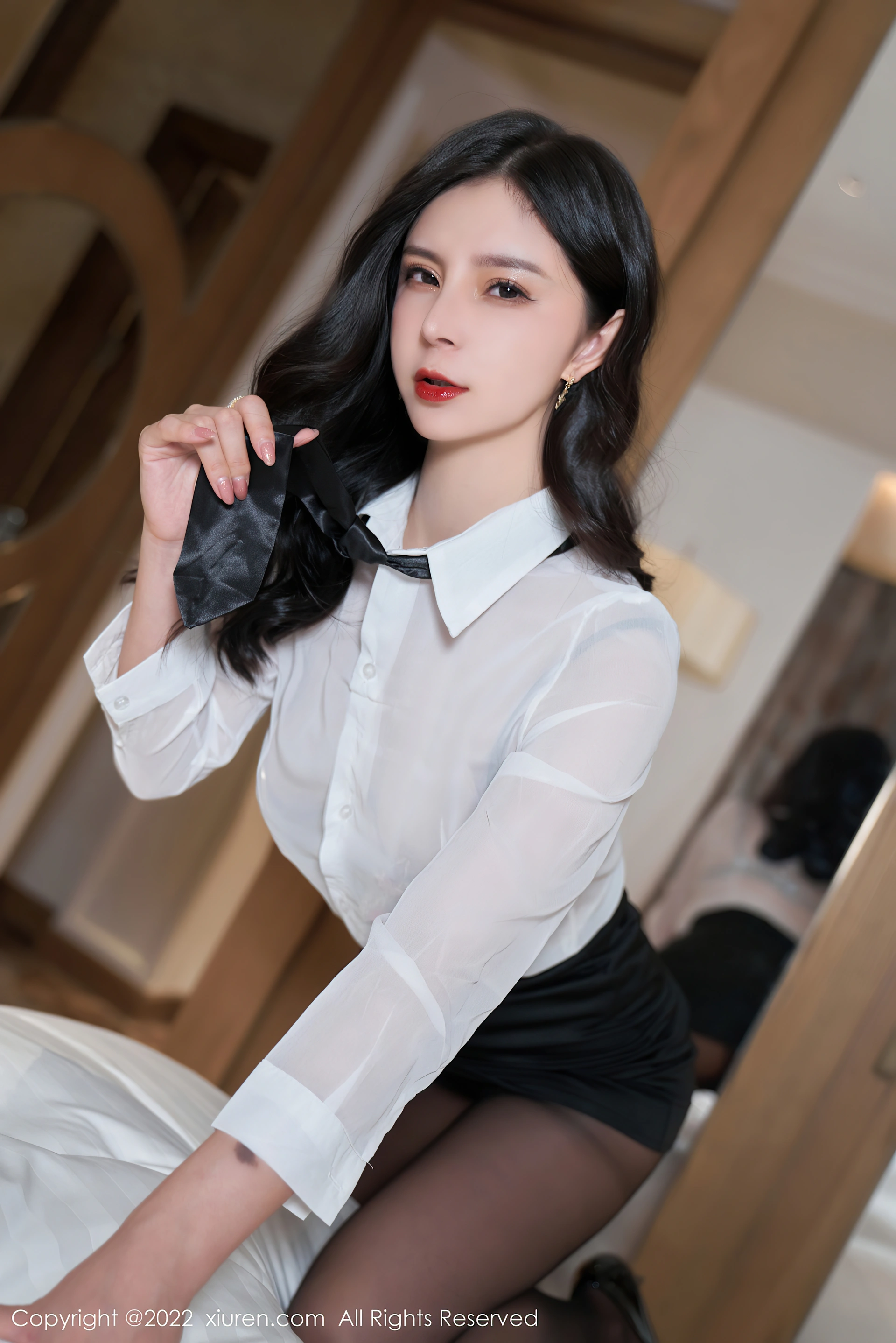 XiuRen秀人网 2022.01.13 No.4459 小蛮妖Yummy 御姐美腿[78+1P 748MB]