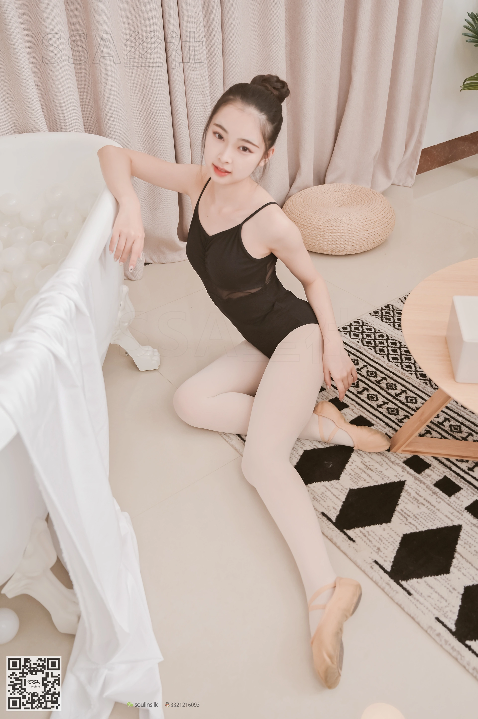 SSA丝社 超清写真 NO.108 文娟 腿模文娟劈个叉都是爱你的形状[148P-1.45GB]