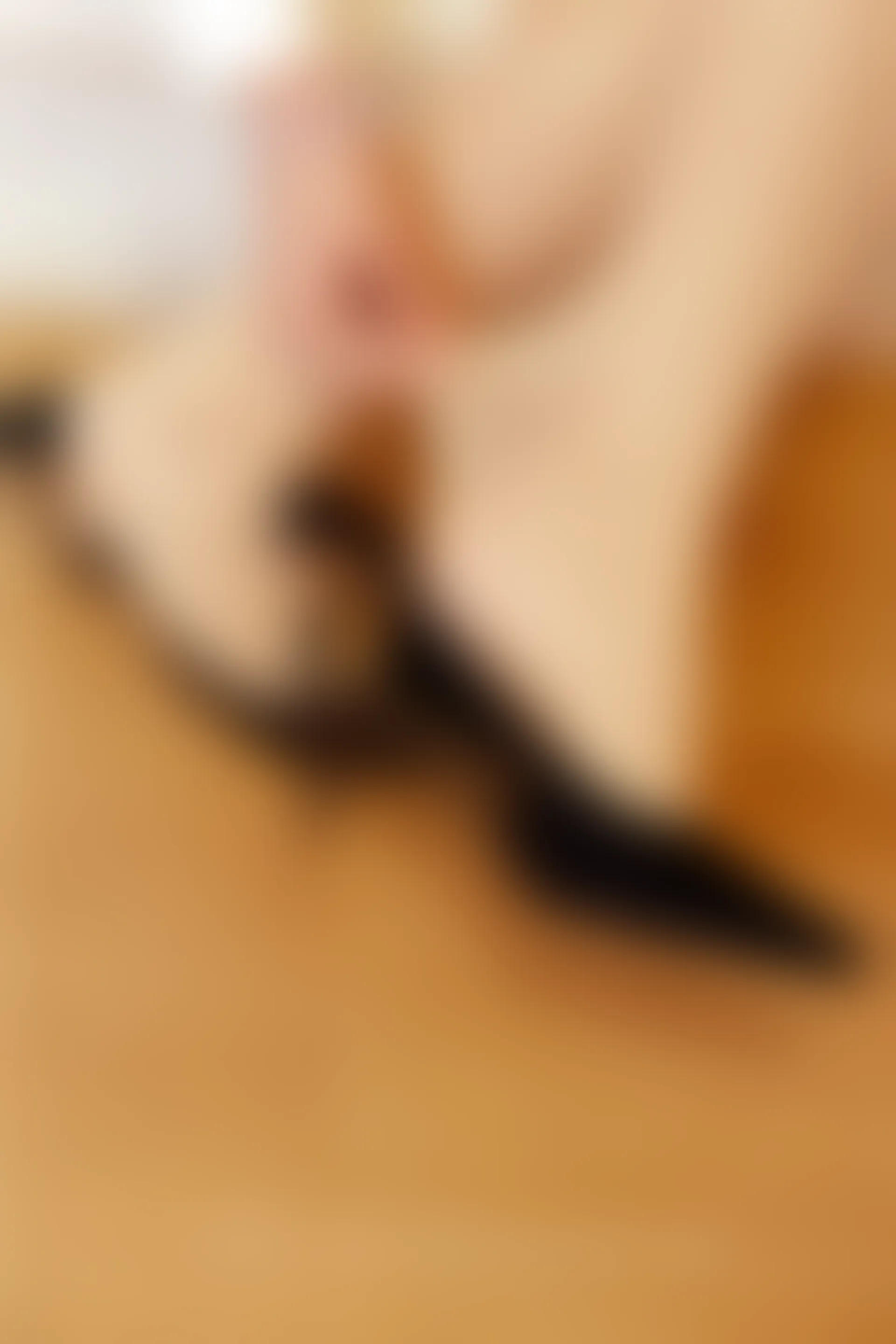 初夏女神 NO.065 依依 家教工装搭配高跟鞋[120P+1V／6.24GB]