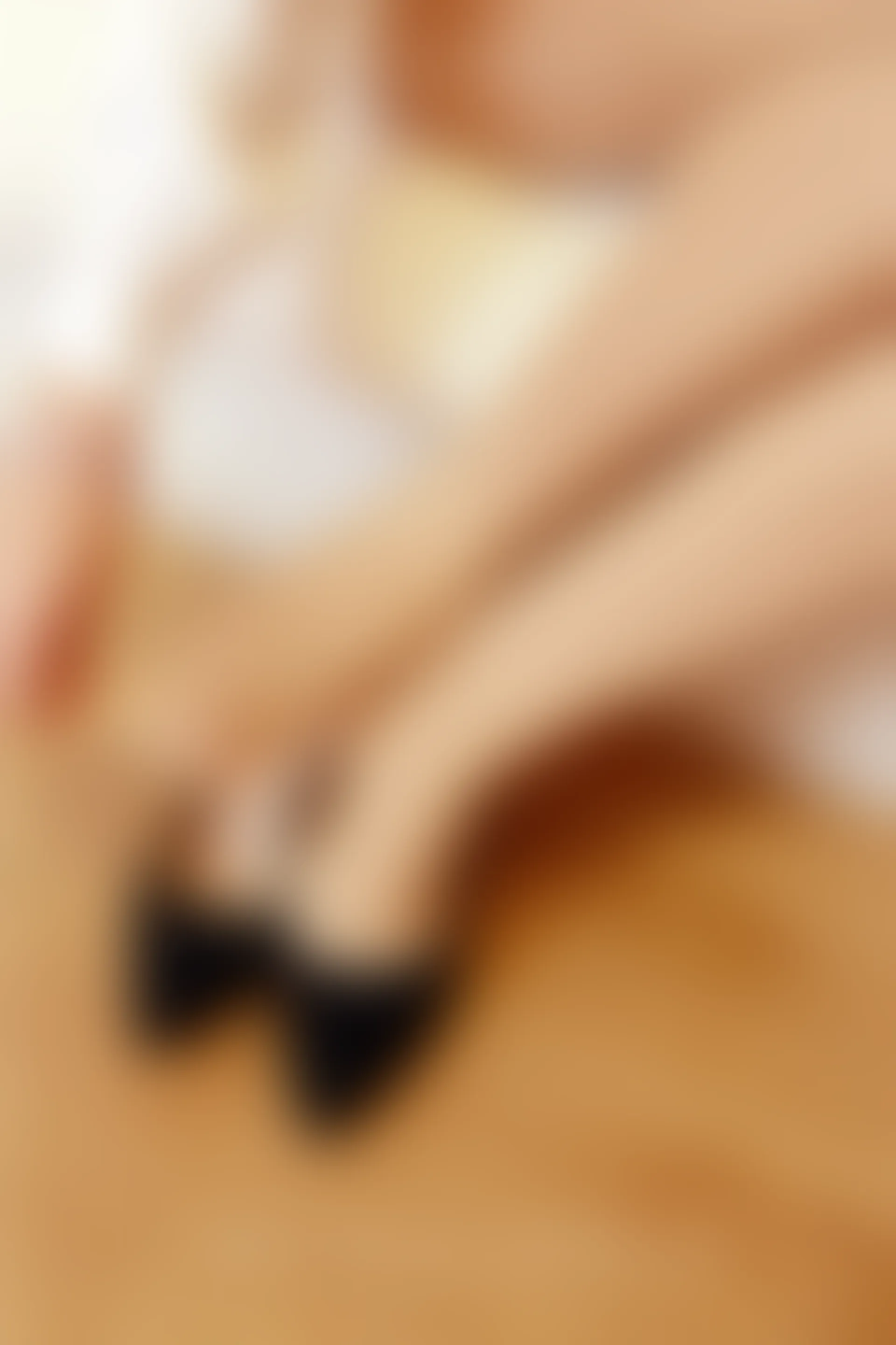 初夏女神 NO.065 依依 家教工装搭配高跟鞋[120P+1V／6.24GB]