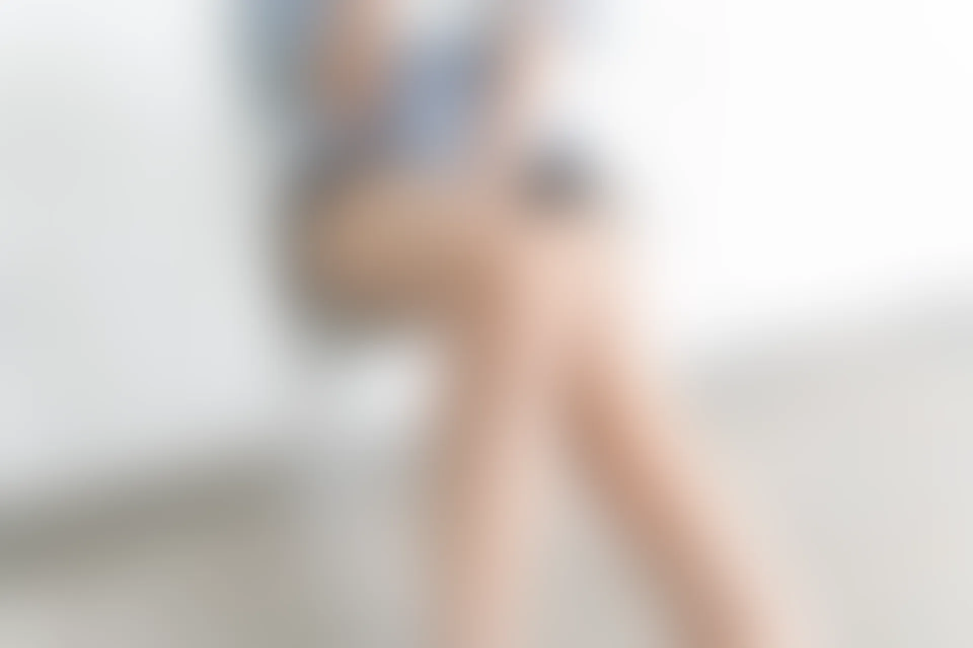 C29.003 凳子上的果腿 [40P-72MB]