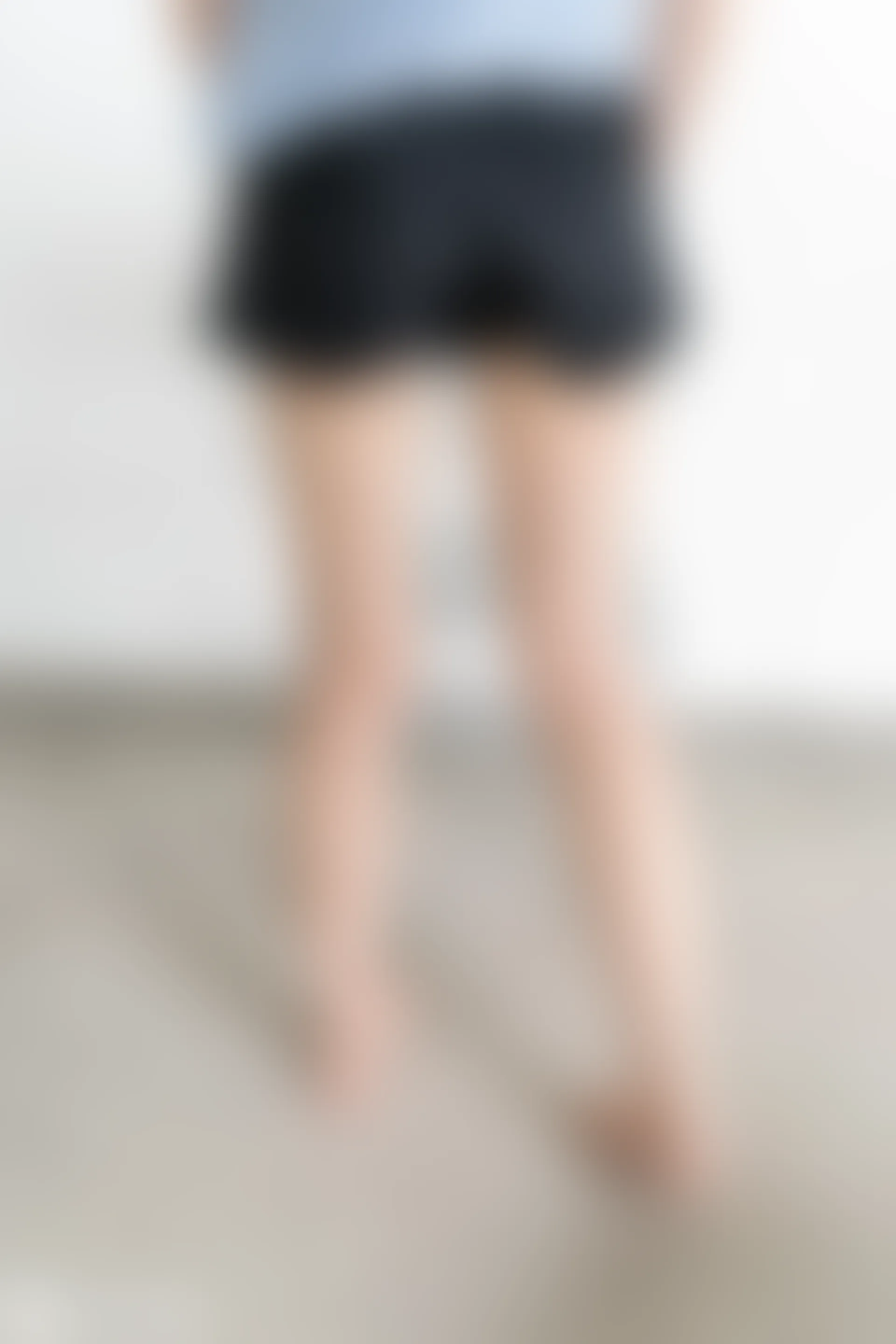 C29.003 凳子上的果腿 [40P-72MB]
