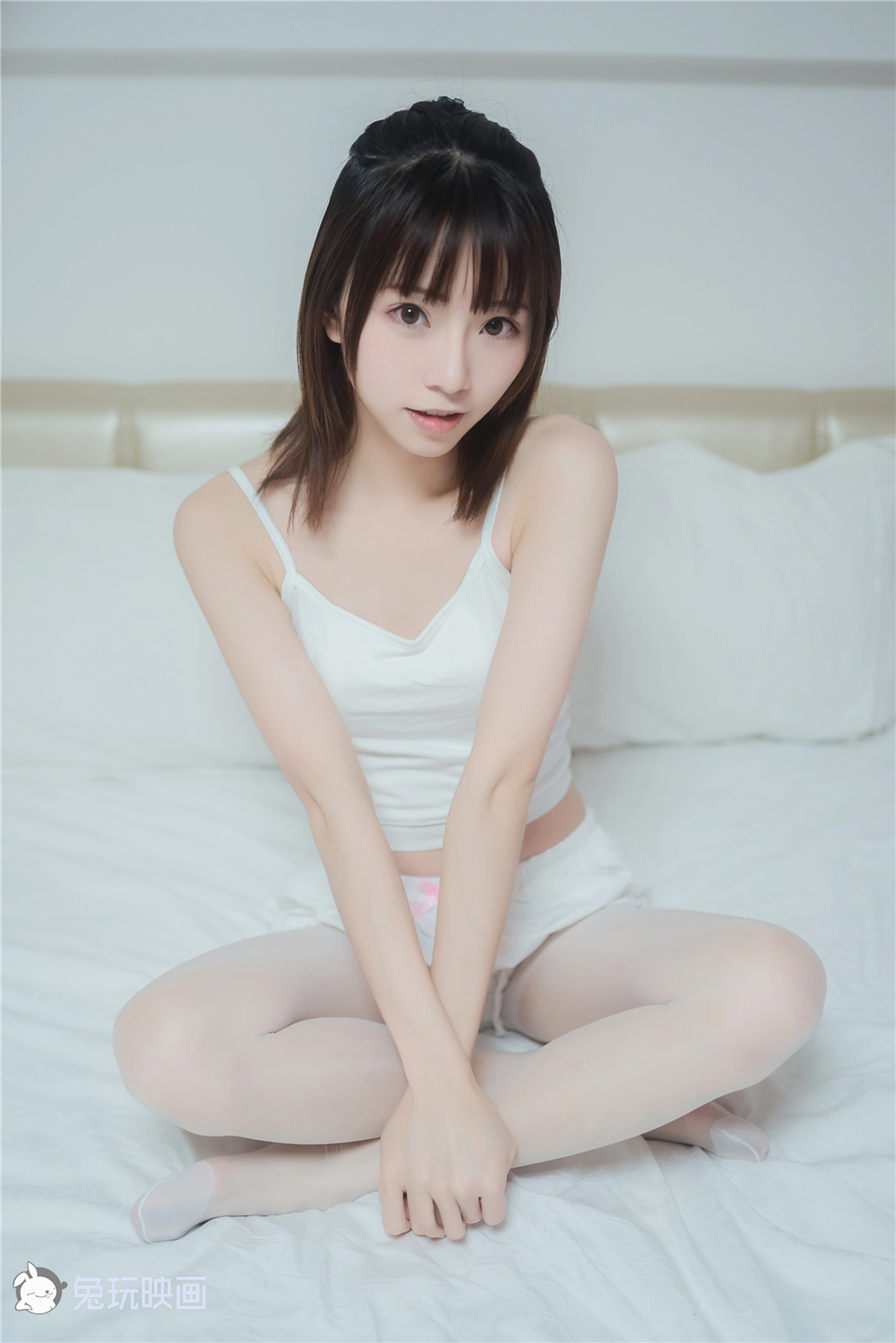 VOL.043 白丝套装 [42P-26.5MB]