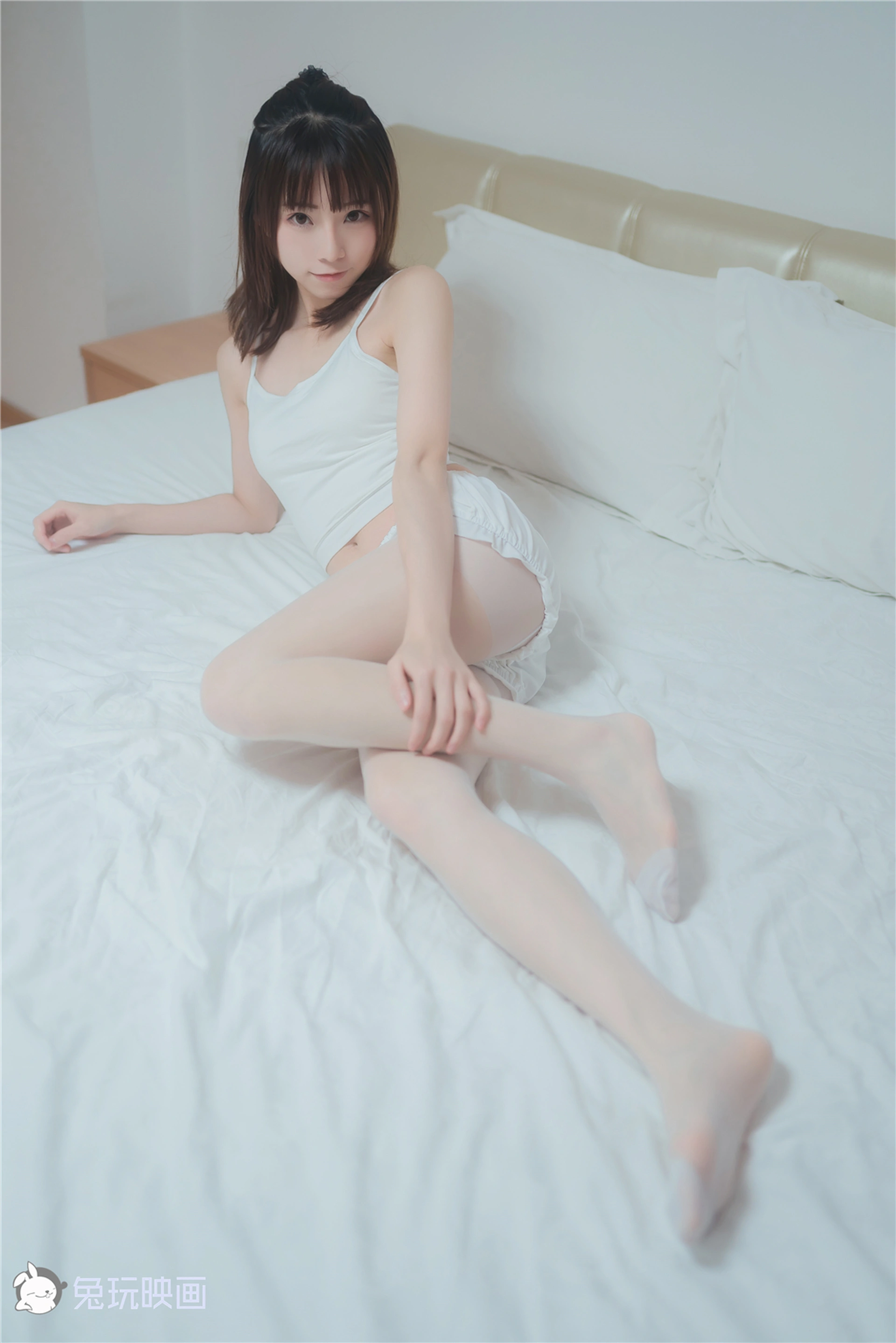 VOL.043 白丝套装 [42P-26.5MB]