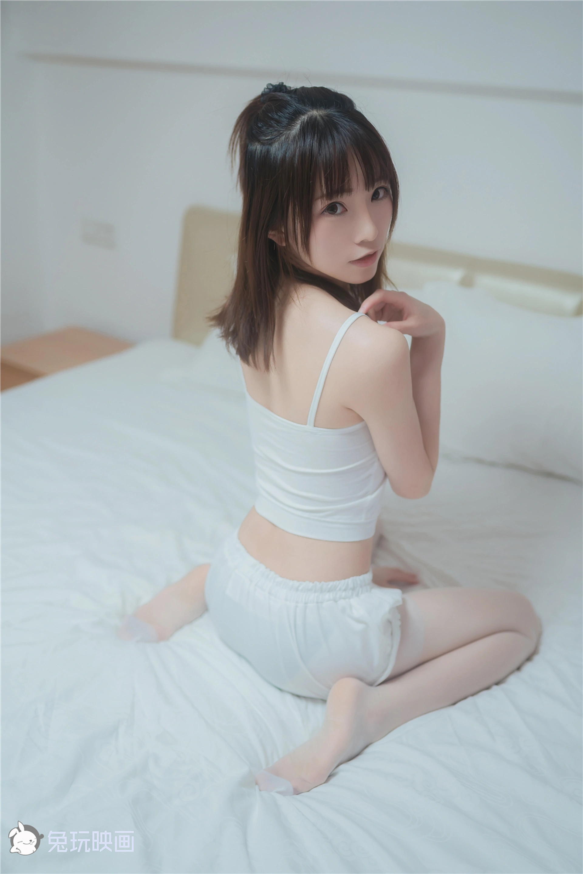VOL.043 白丝套装 [42P-26.5MB]