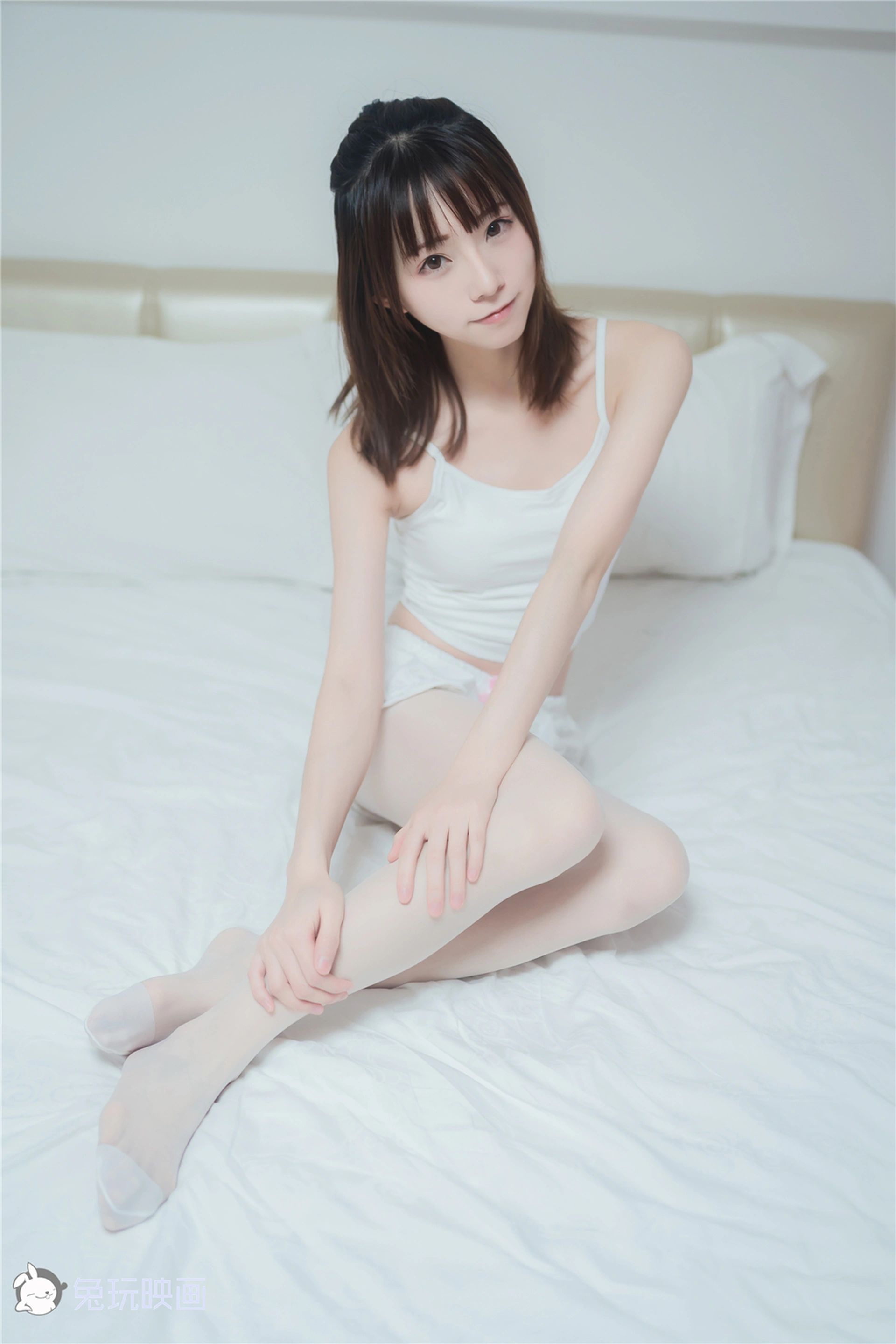 VOL.043 白丝套装 [42P-26.5MB]