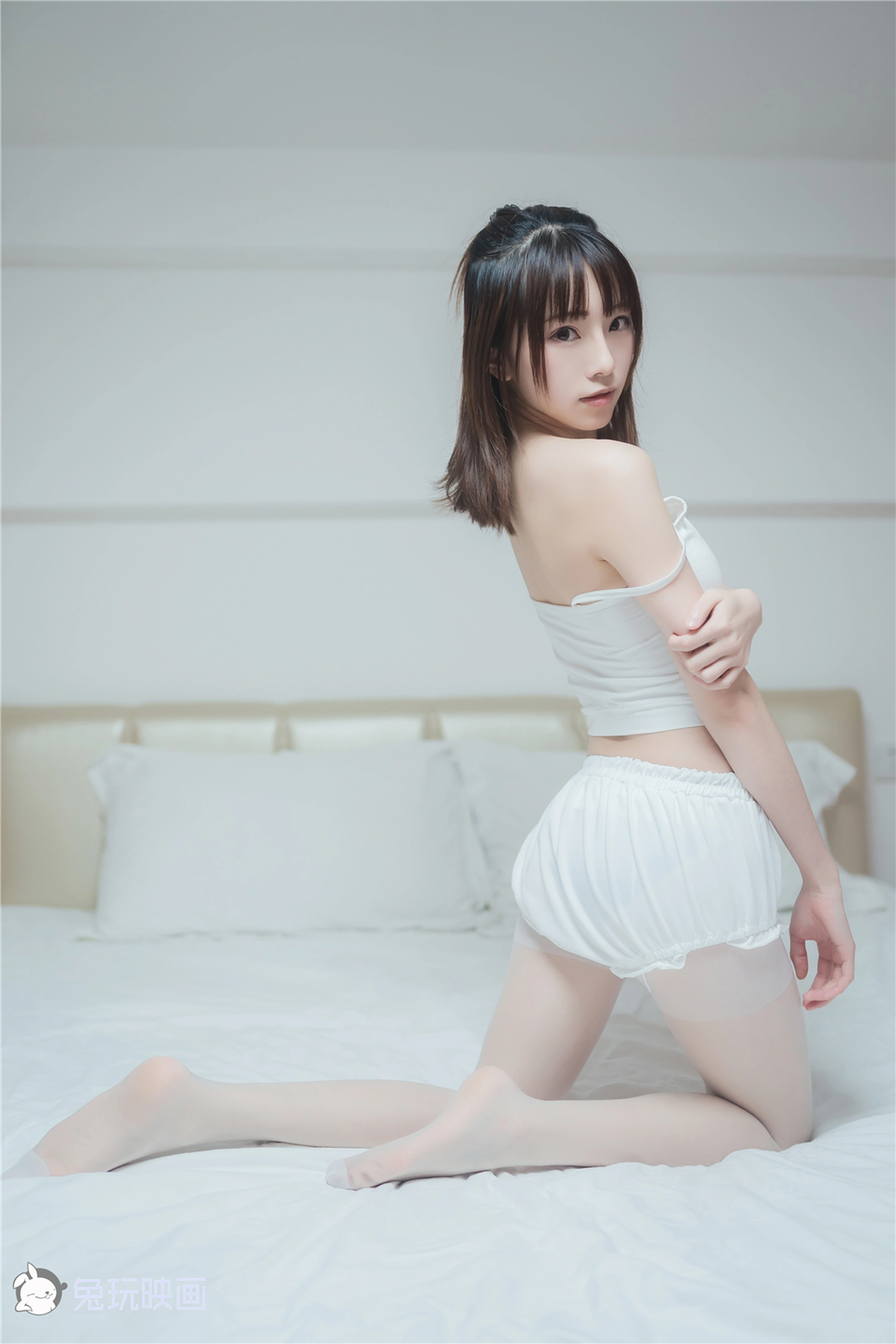 VOL.043 白丝套装 [42P-26.5MB]