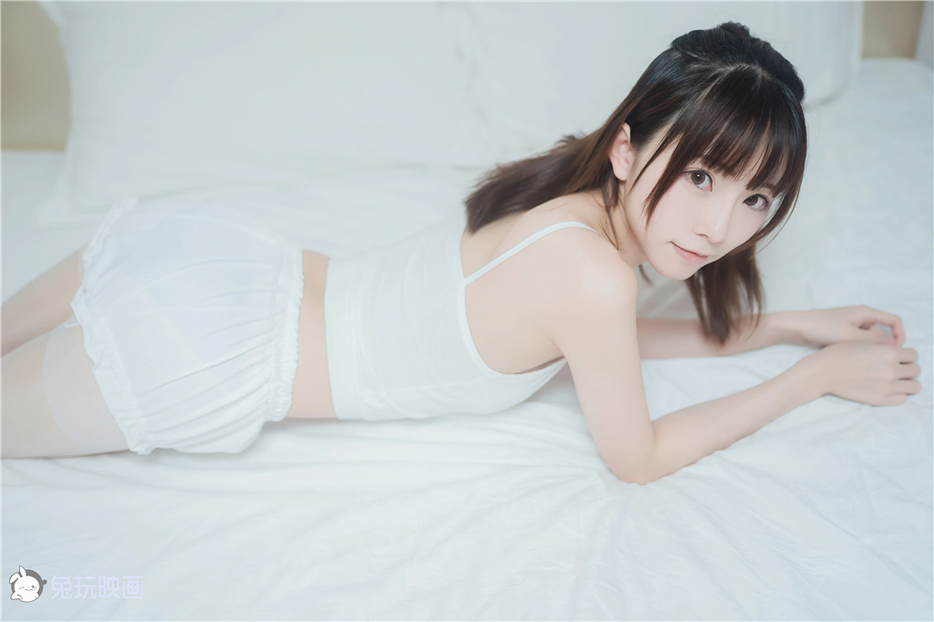 VOL.043 白丝套装 [42P-26.5MB]