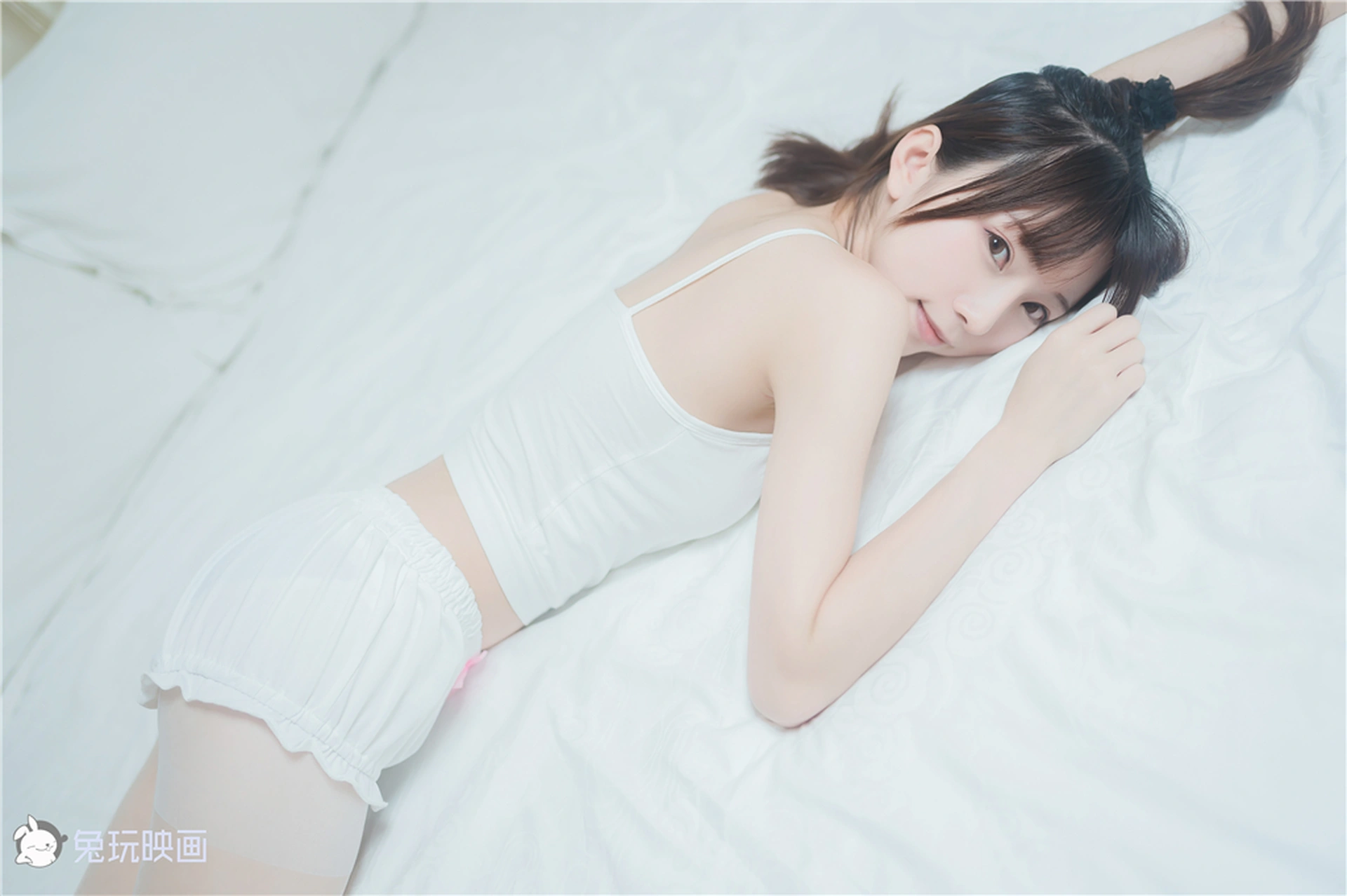 VOL.043 白丝套装 [42P-26.5MB]