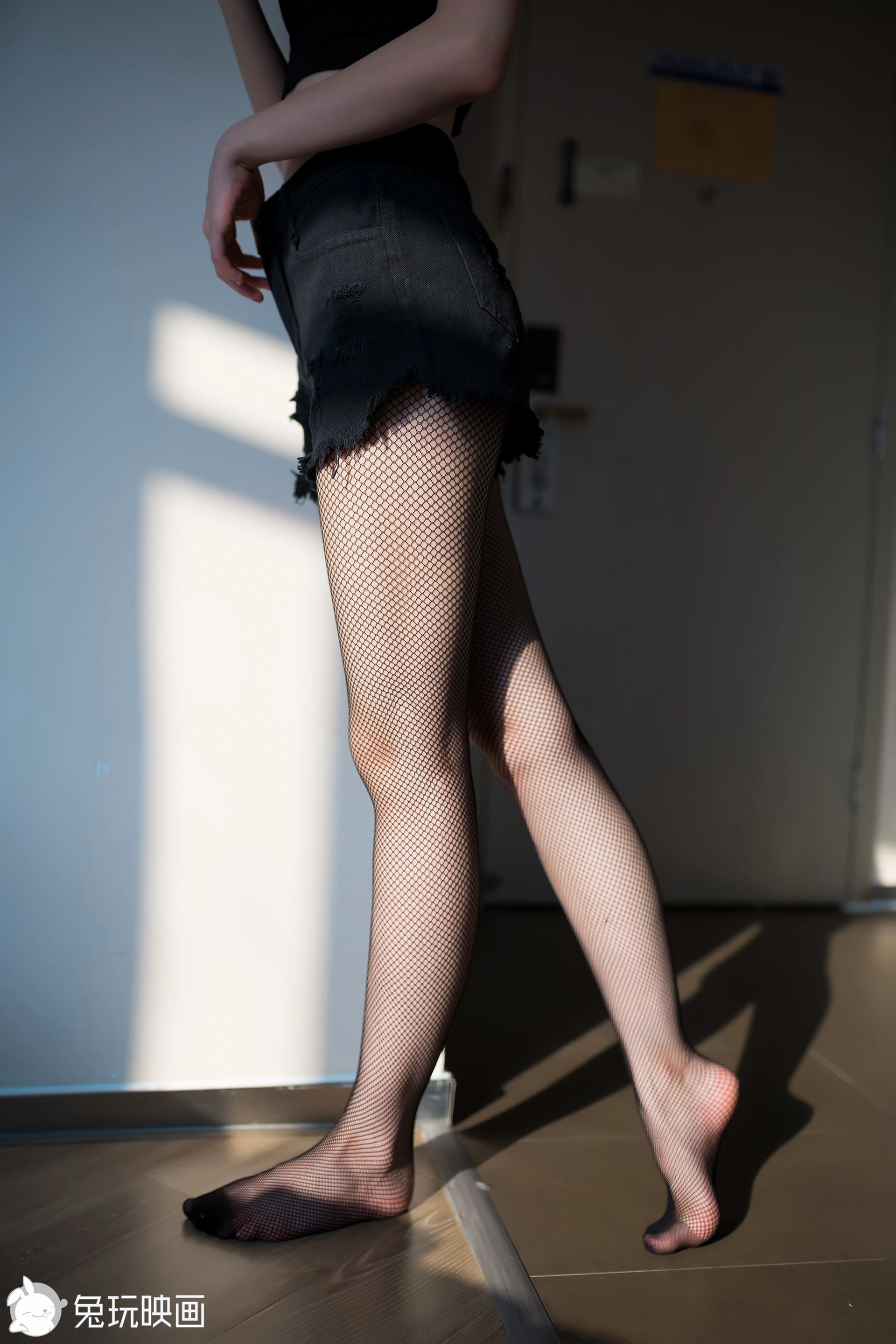 C29.006 阳光与网袜 [40P-92MB]