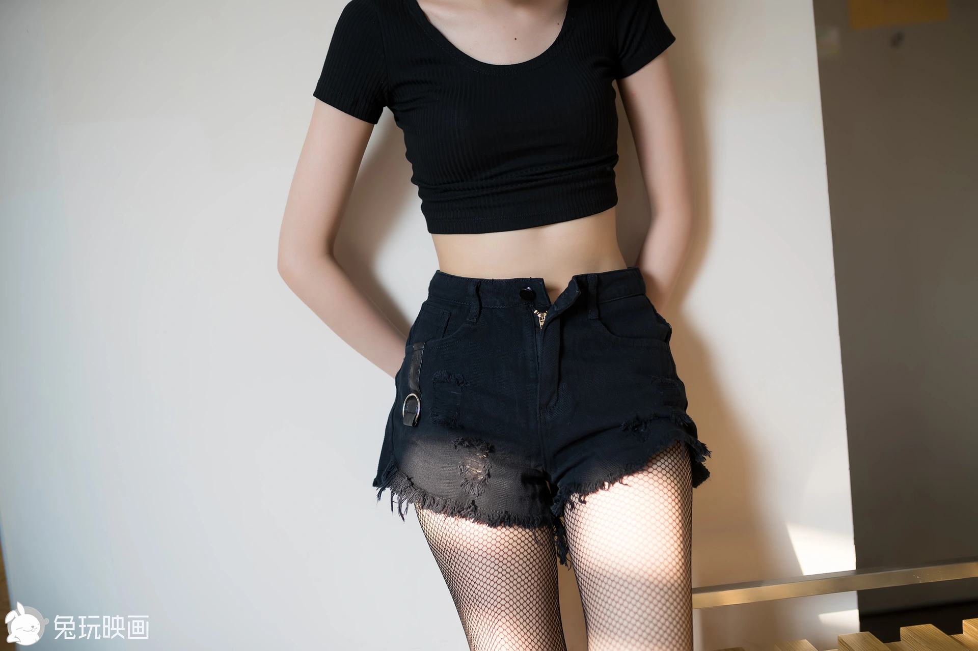 C29.006 阳光与网袜 [40P-92MB]