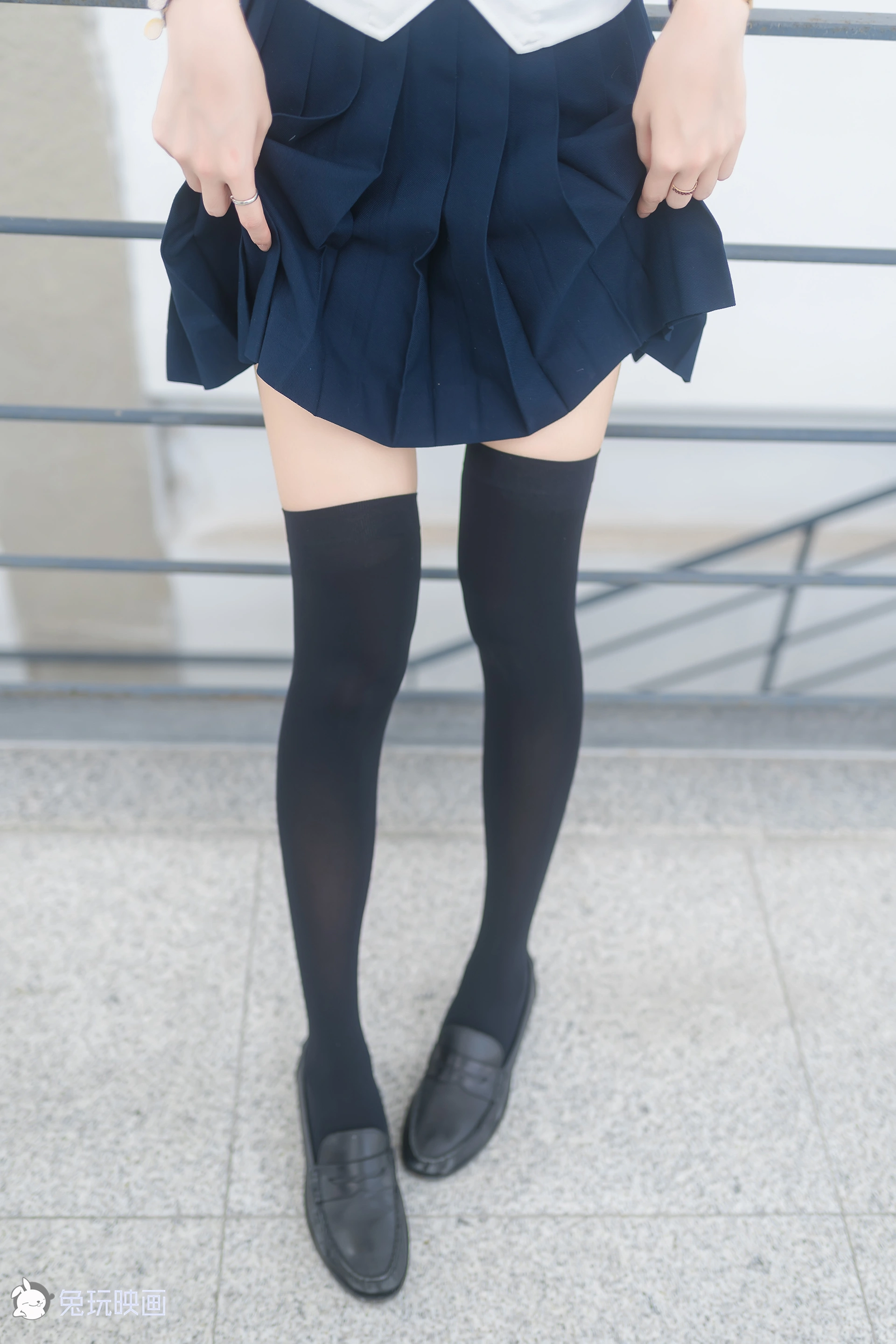C04.001 超棒的绝对领域 [40P-86MB]