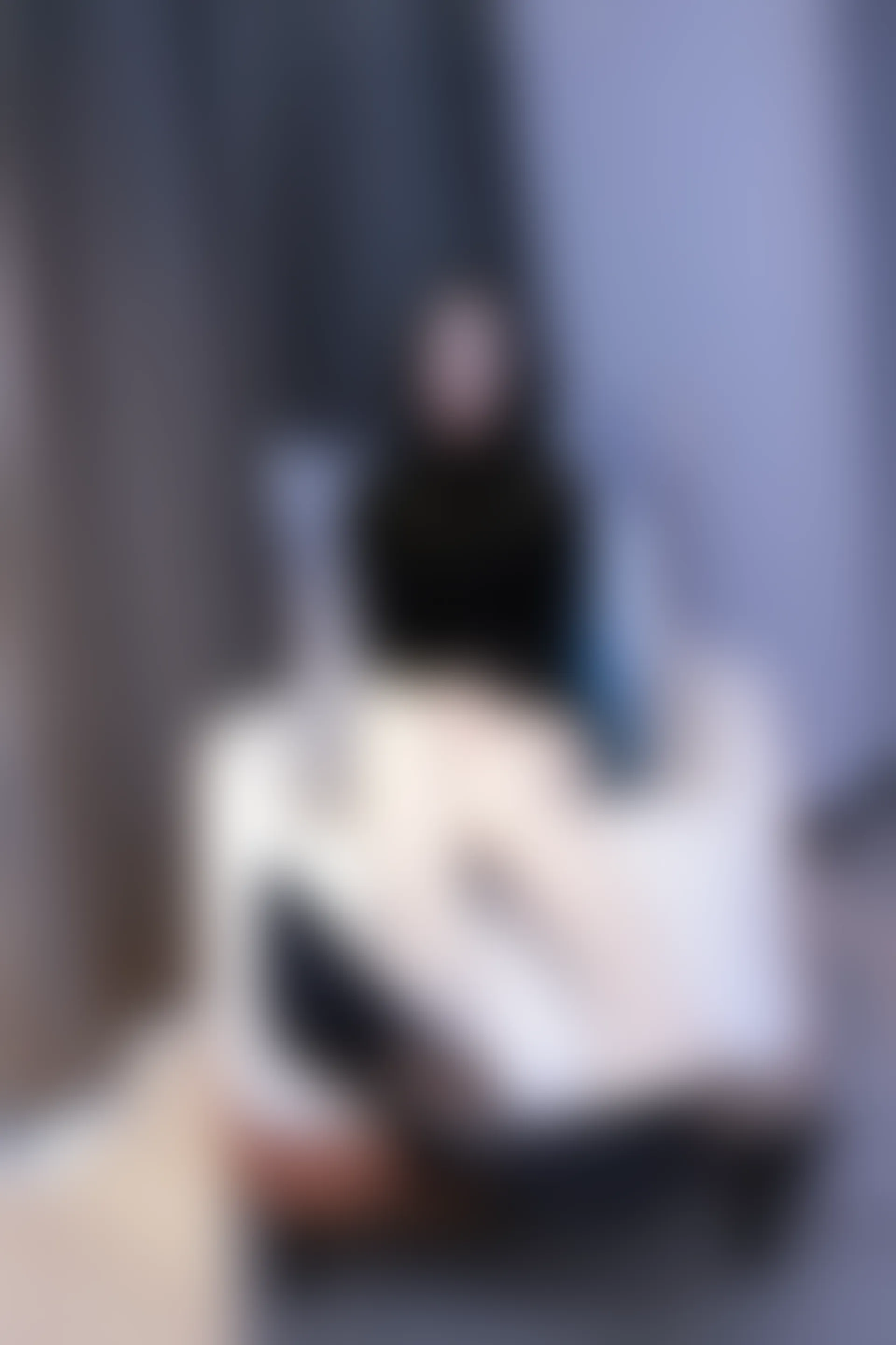 初夏女神 NO.003 依依 黑色瘦身衣搭配37码高跟鞋[111P+1V／5.17GB]