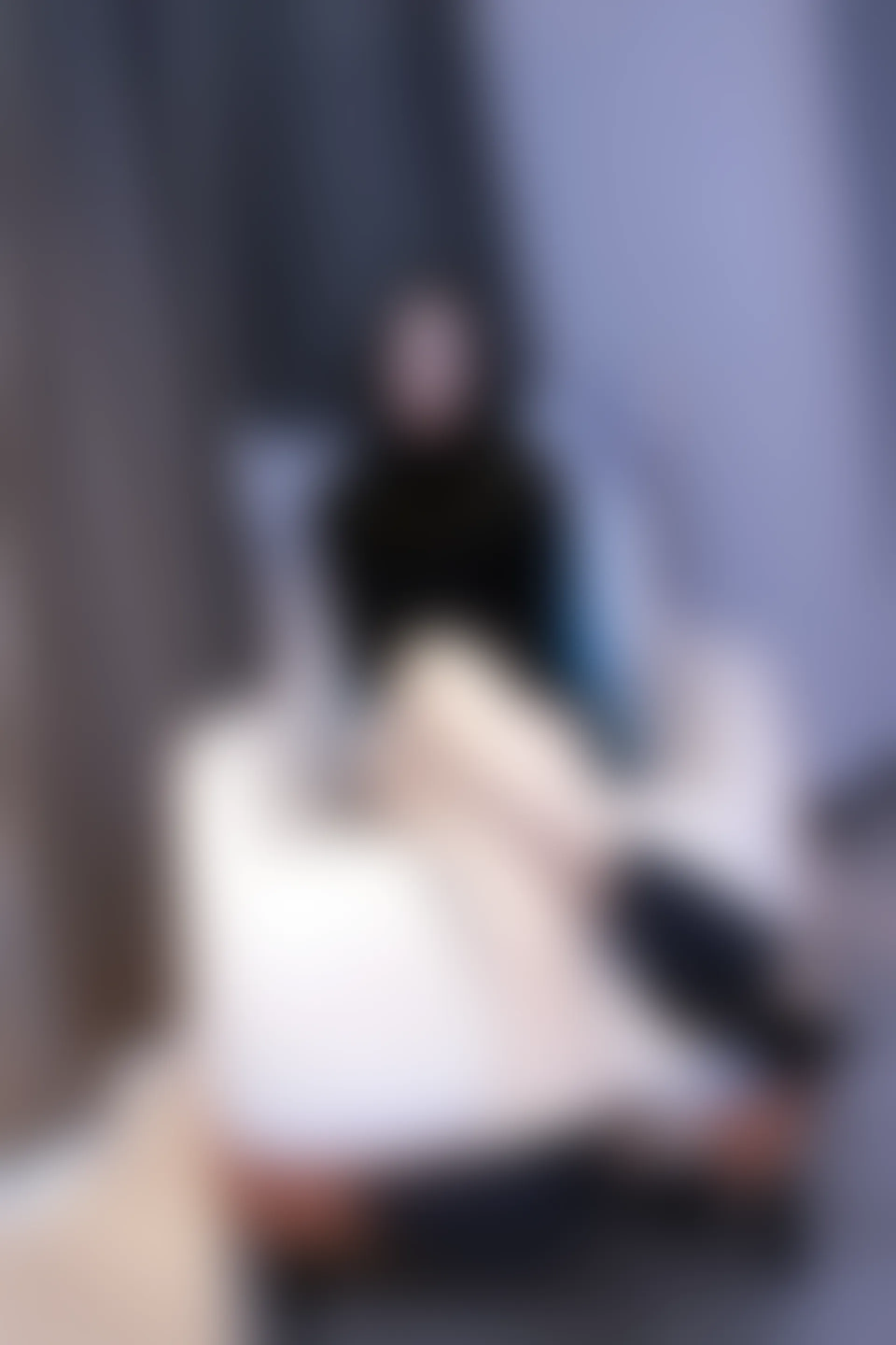 初夏女神 NO.003 依依 黑色瘦身衣搭配37码高跟鞋[111P+1V／5.17GB]