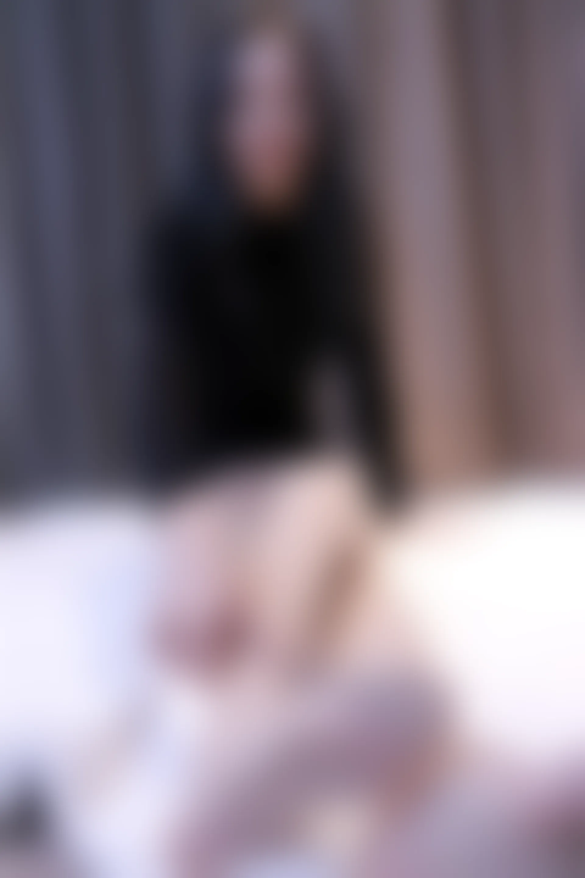 初夏女神 NO.003 依依 黑色瘦身衣搭配37码高跟鞋[111P+1V／5.17GB]