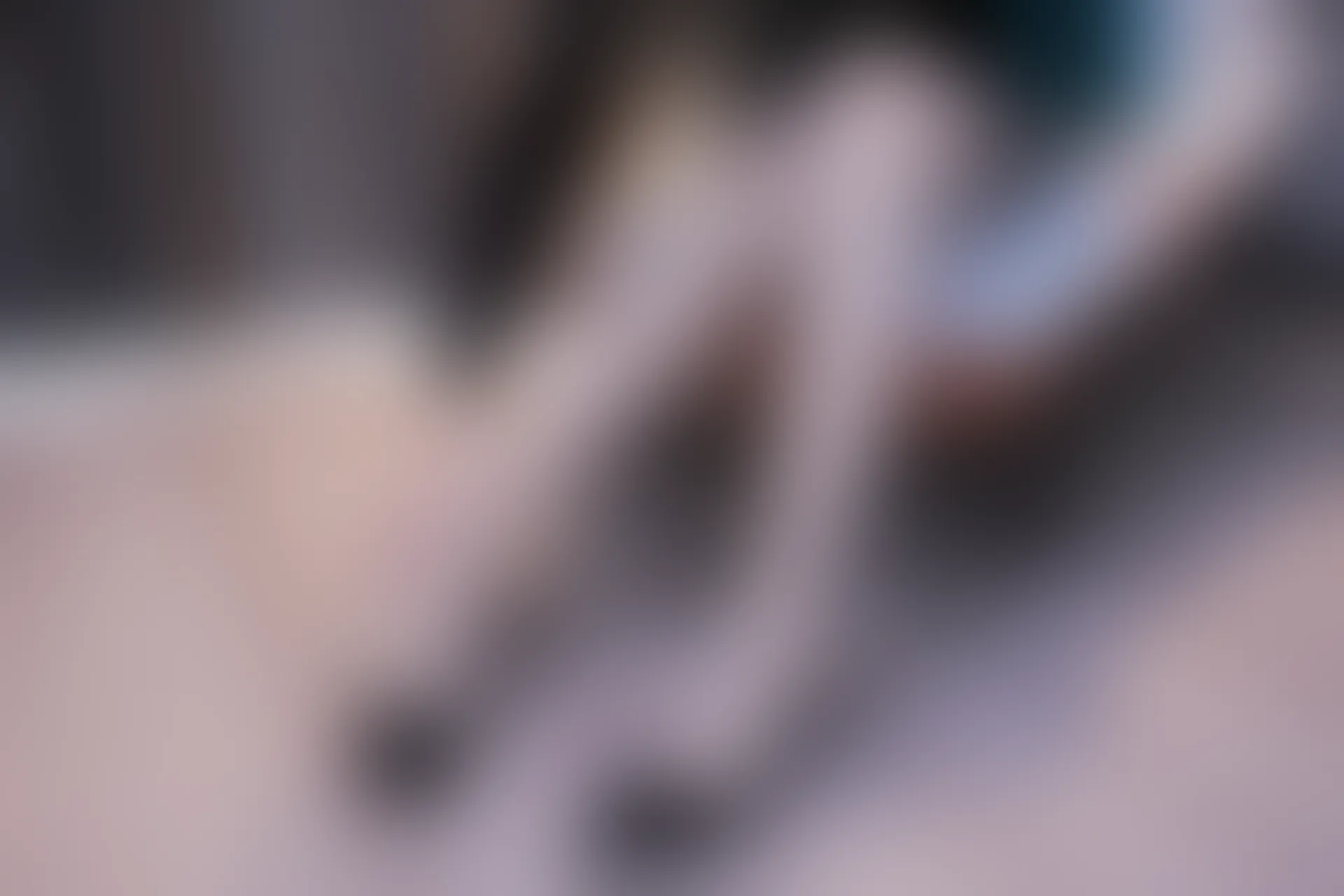 初夏女神 NO.003 依依 黑色瘦身衣搭配37码高跟鞋[111P+1V／5.17GB]