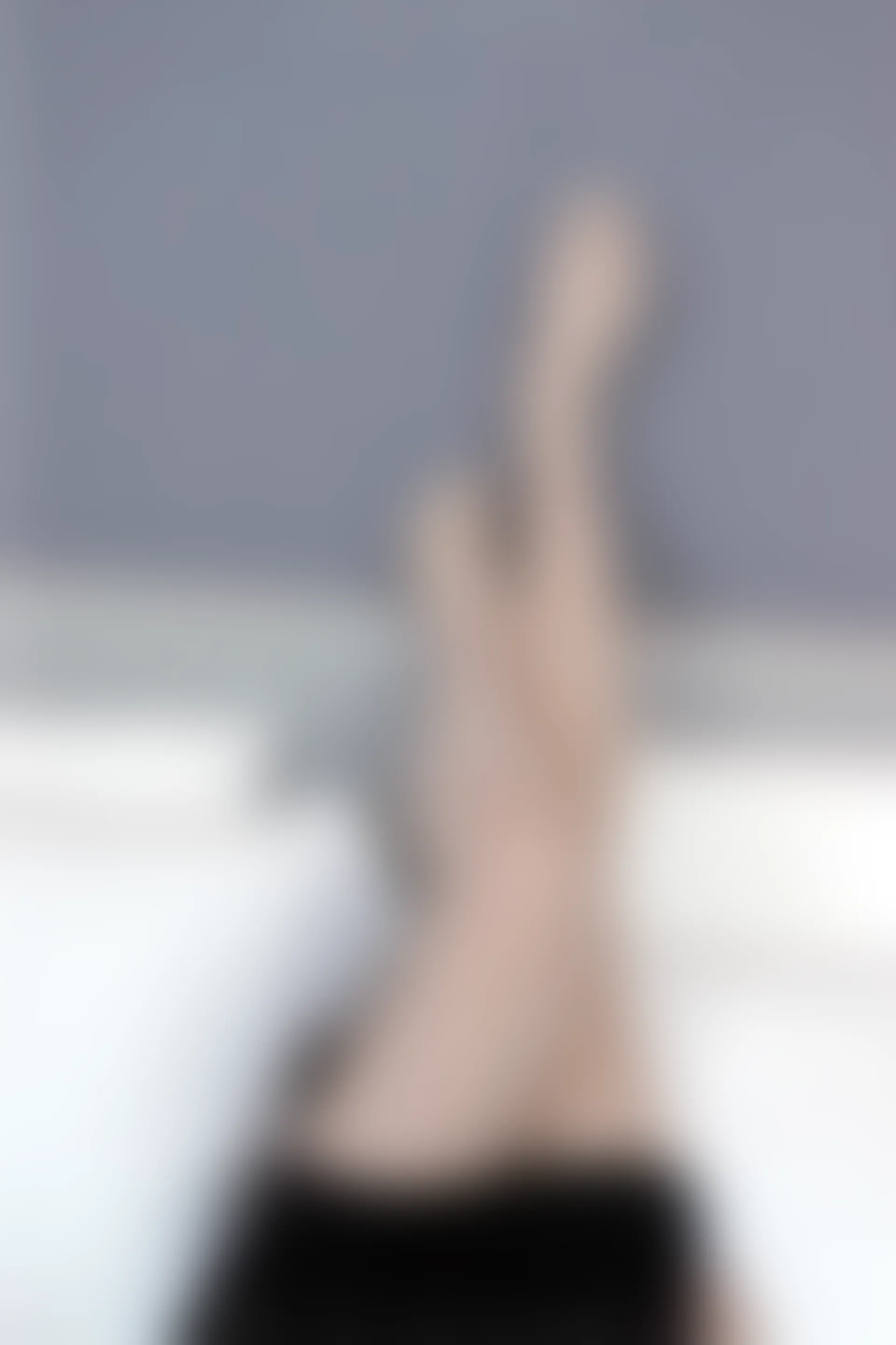 初夏女神 NO.003 依依 黑色瘦身衣搭配37码高跟鞋[111P+1V／5.17GB]