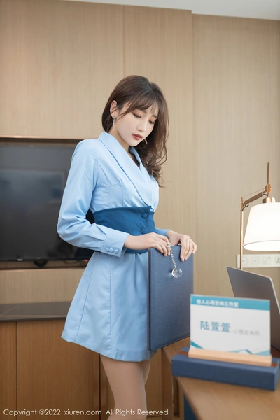 XiuRen秀人网 2022.01.13 No.4461 陆萱萱 性感美腿[83+1P 793MB]