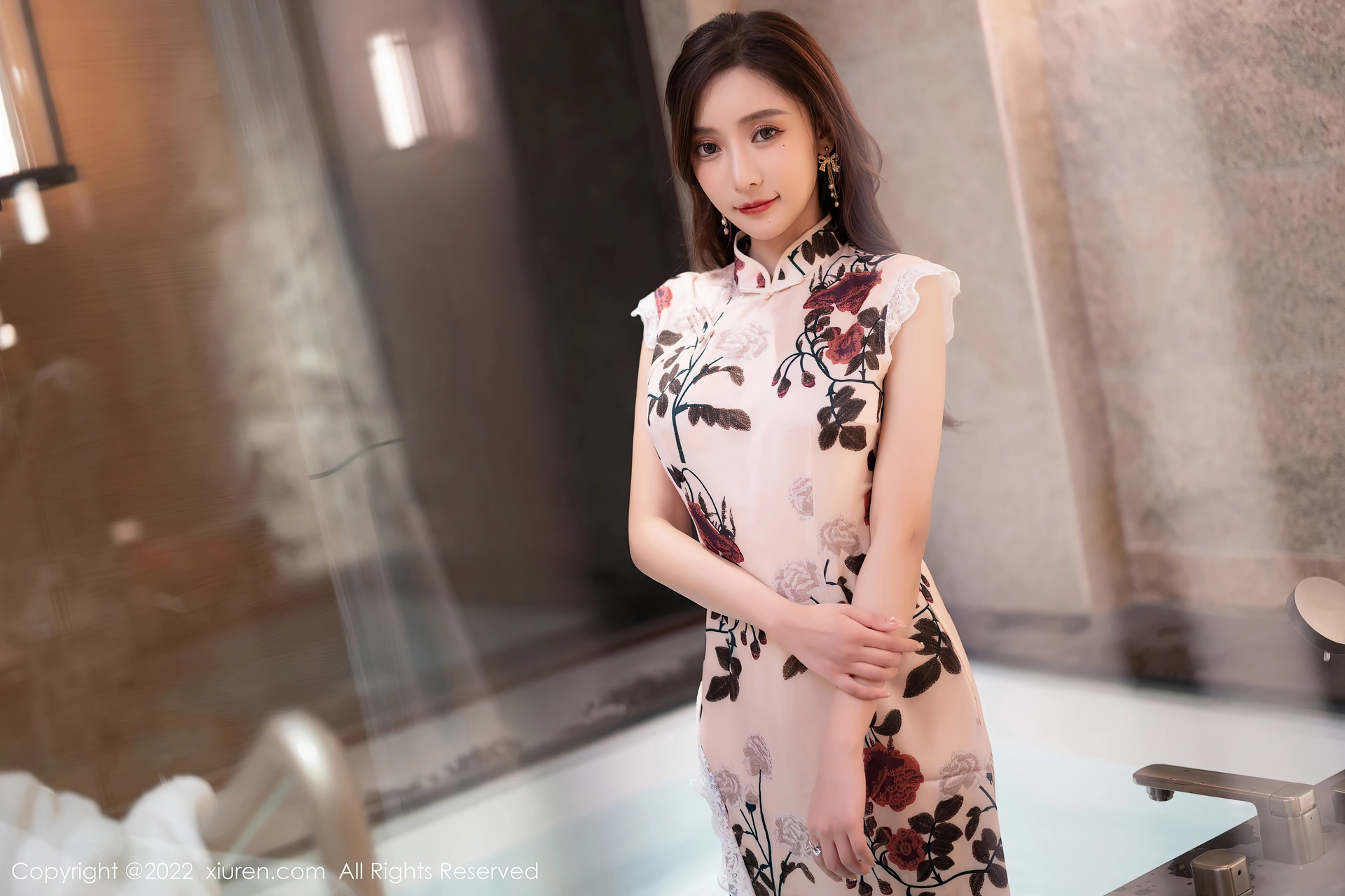 XiuRen秀人网 2022.03.08 No.4688 王馨瑶yanni 美腿丝袜[73+1P 675MB]