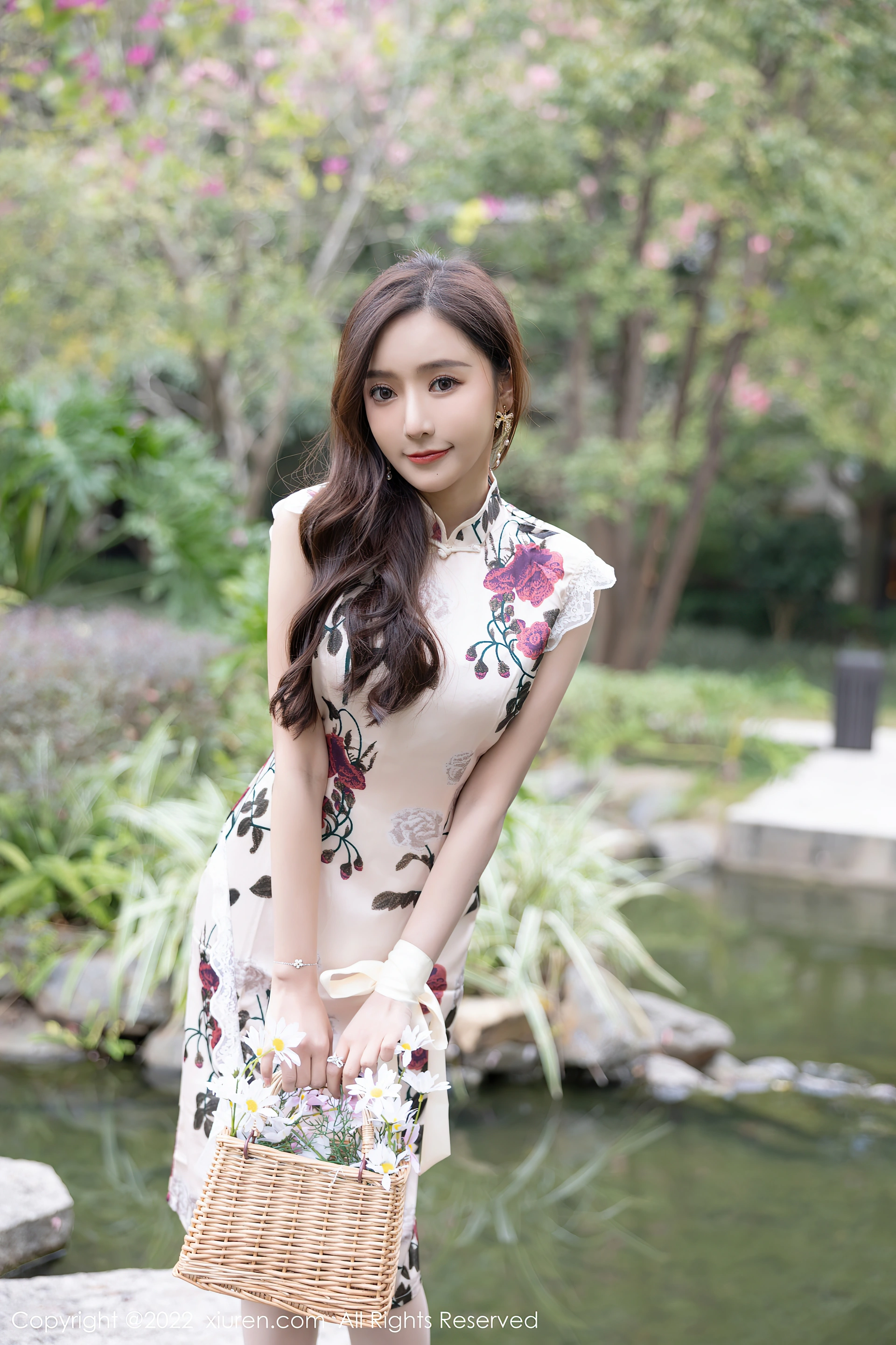 XiuRen秀人网 2022.03.08 No.4688 王馨瑶yanni 美腿丝袜[73+1P 675MB]
