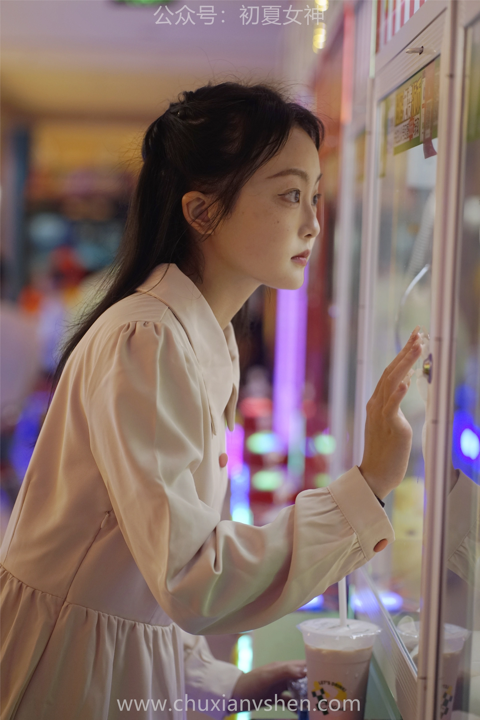 初夏女神 NO.077 双双 偶遇学姐 周末逛商场[120P+1V／6.90GB]