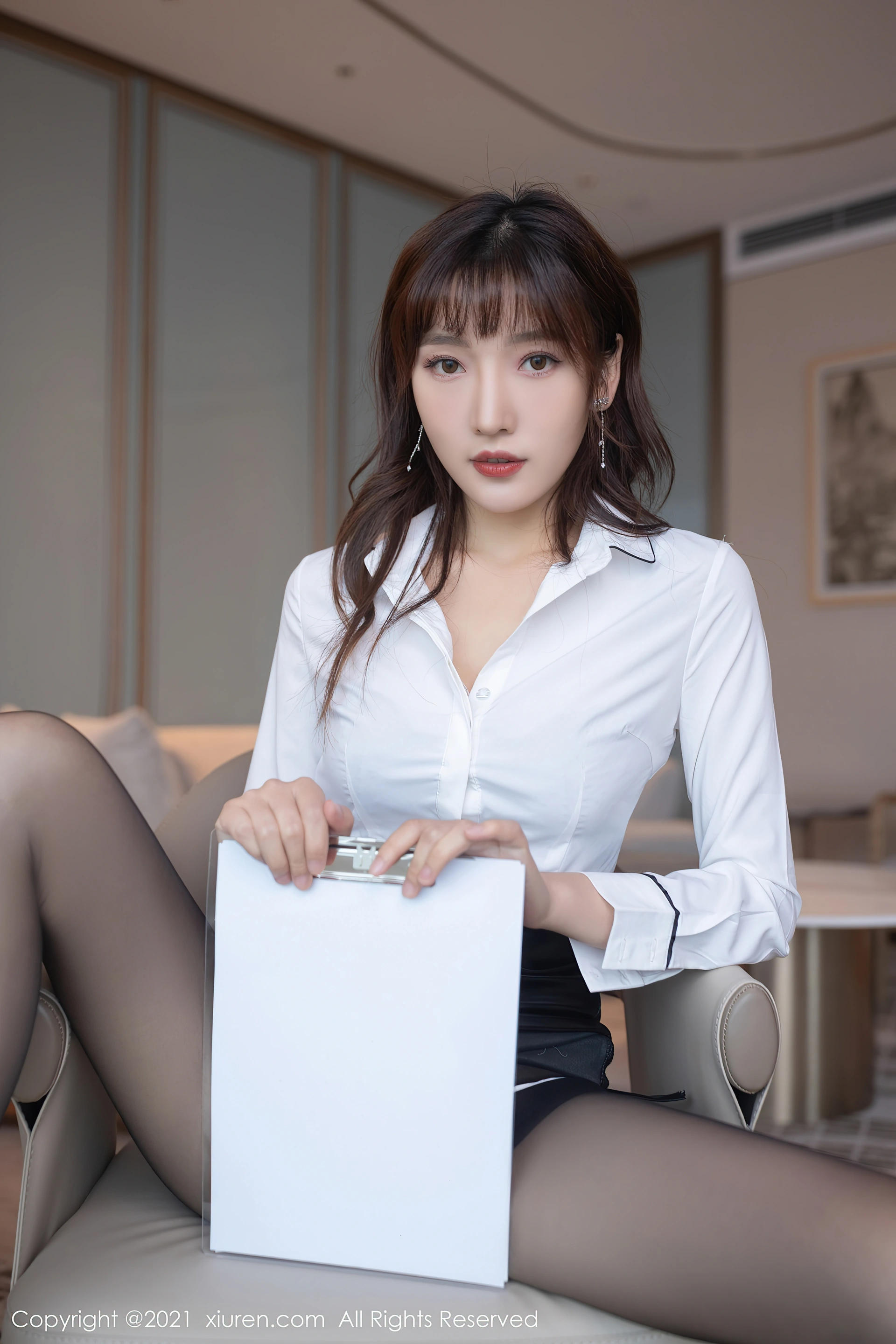 XiuRen秀人网 2021.10.14 No.4068 陆萱萱 黑丝皮裙[84+1P／795MB]